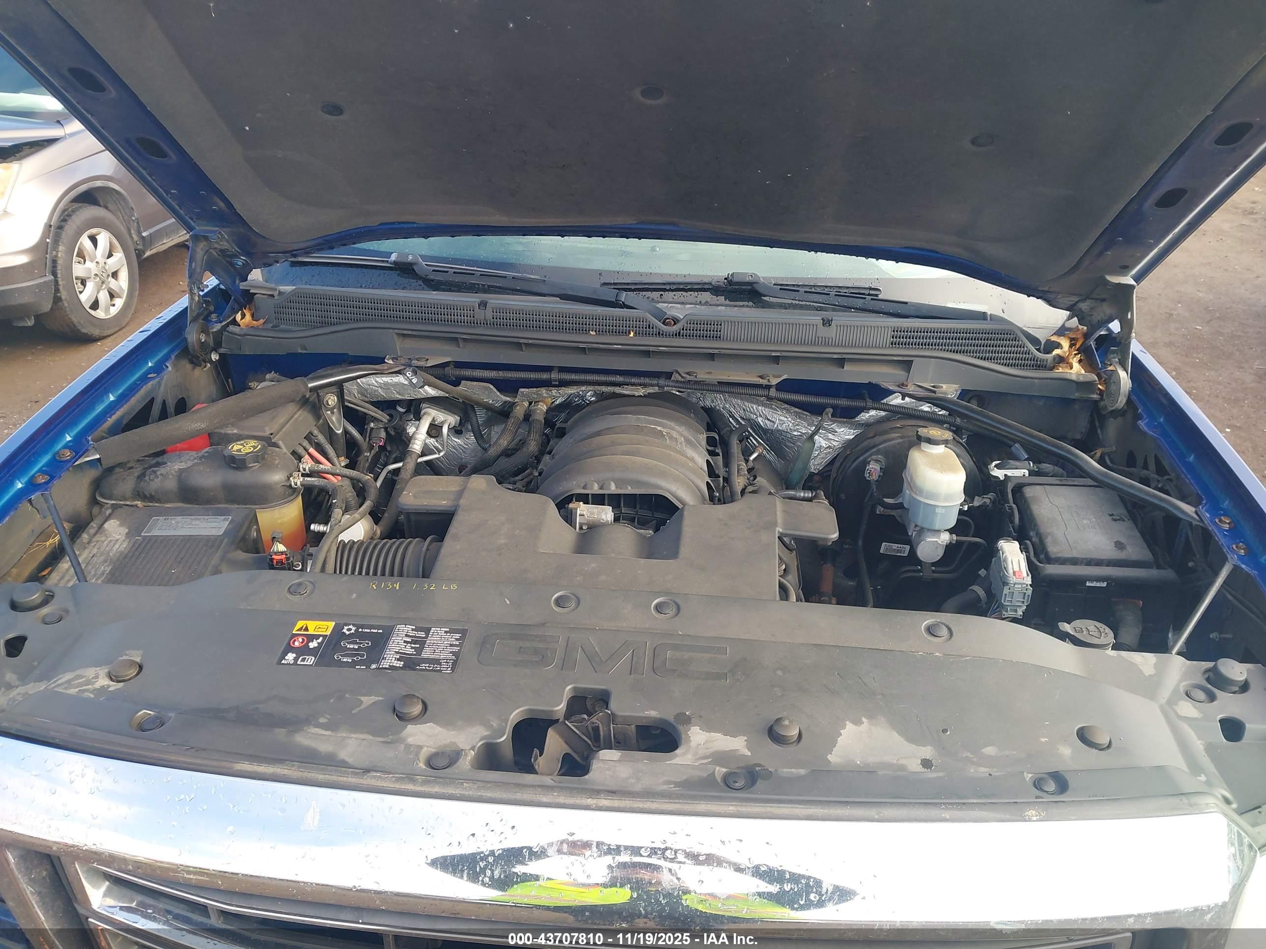GMC SIERRA image 10