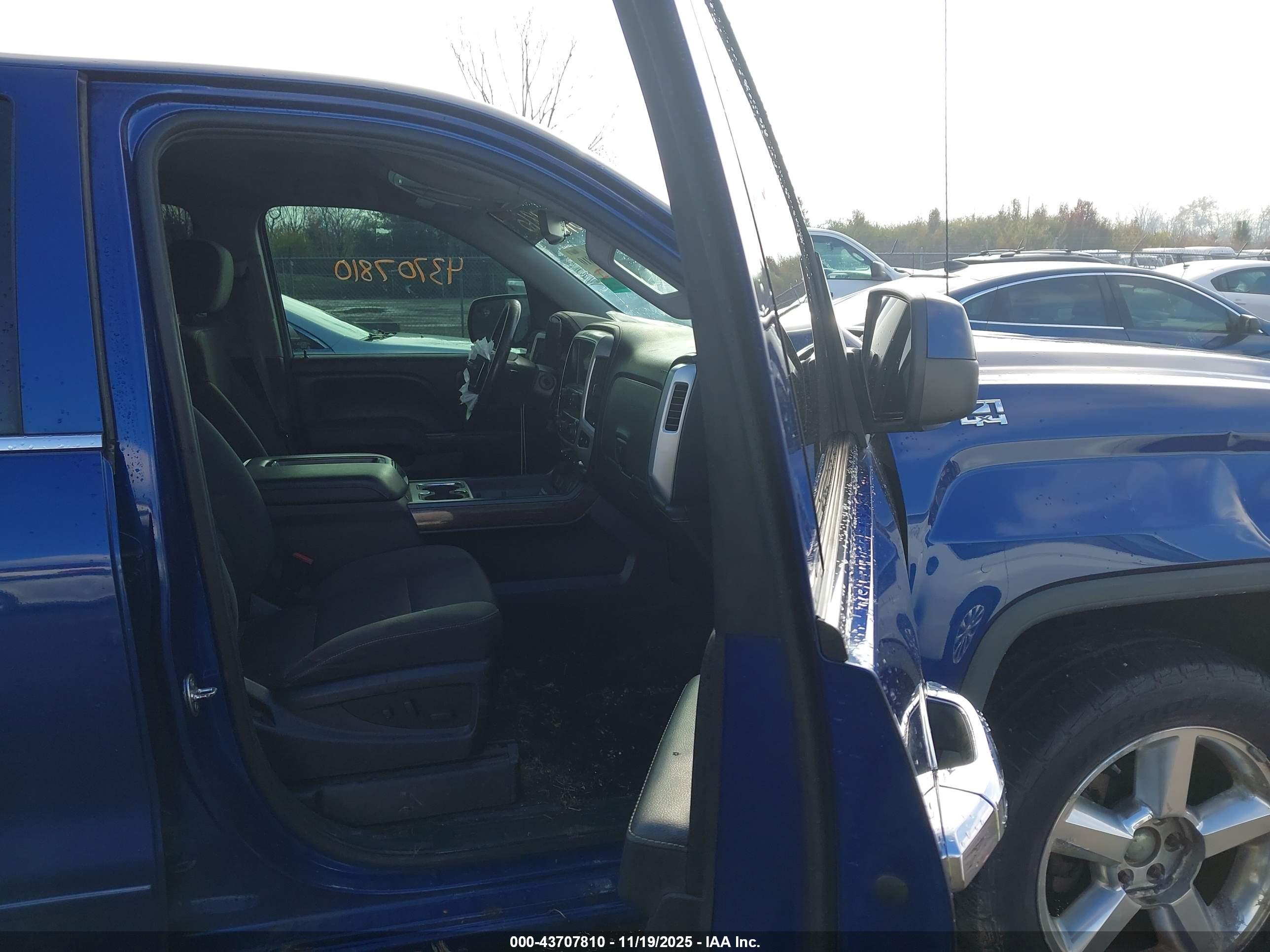 GMC SIERRA image 5