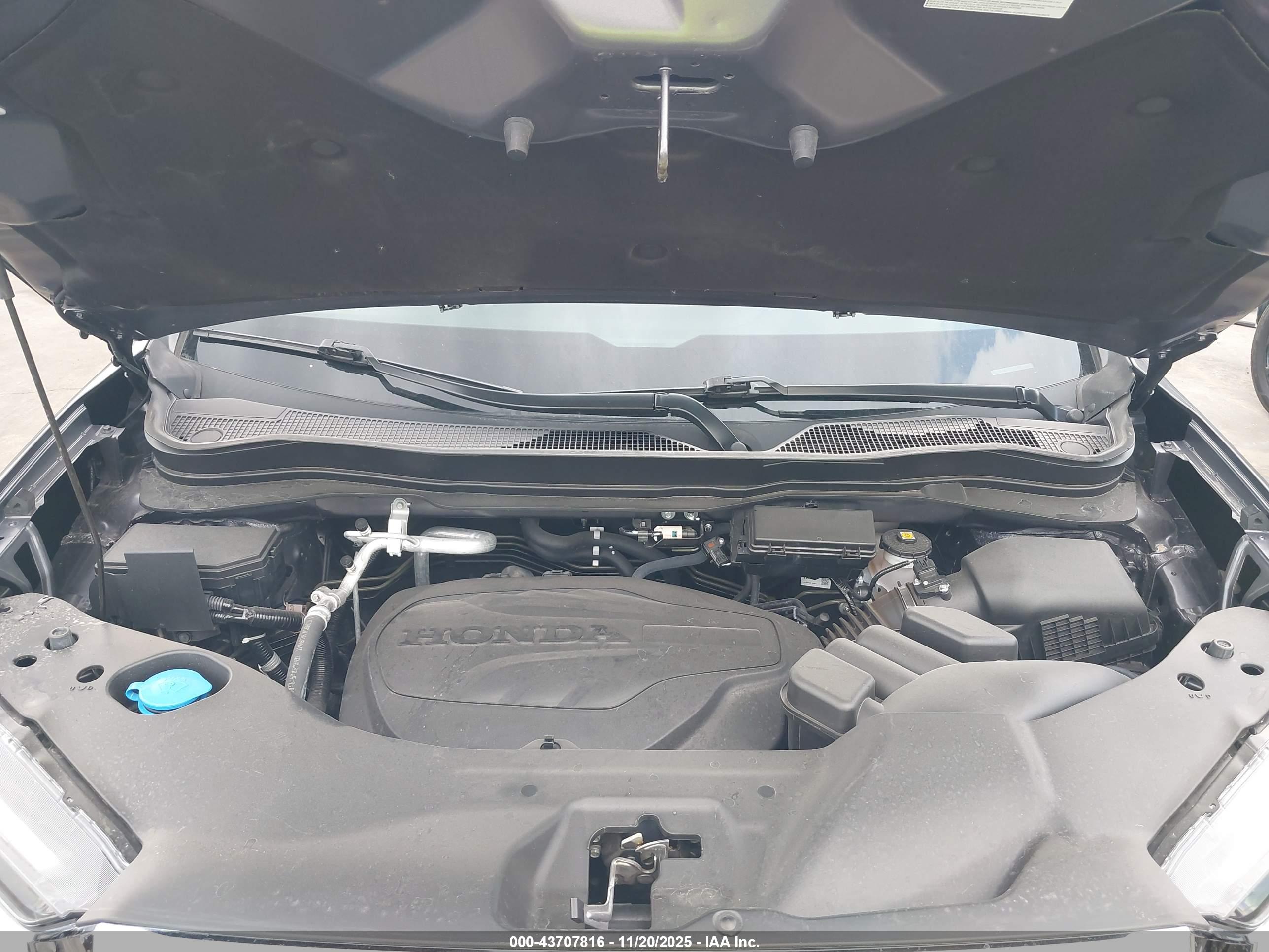 HONDA RIDGELINE image 10