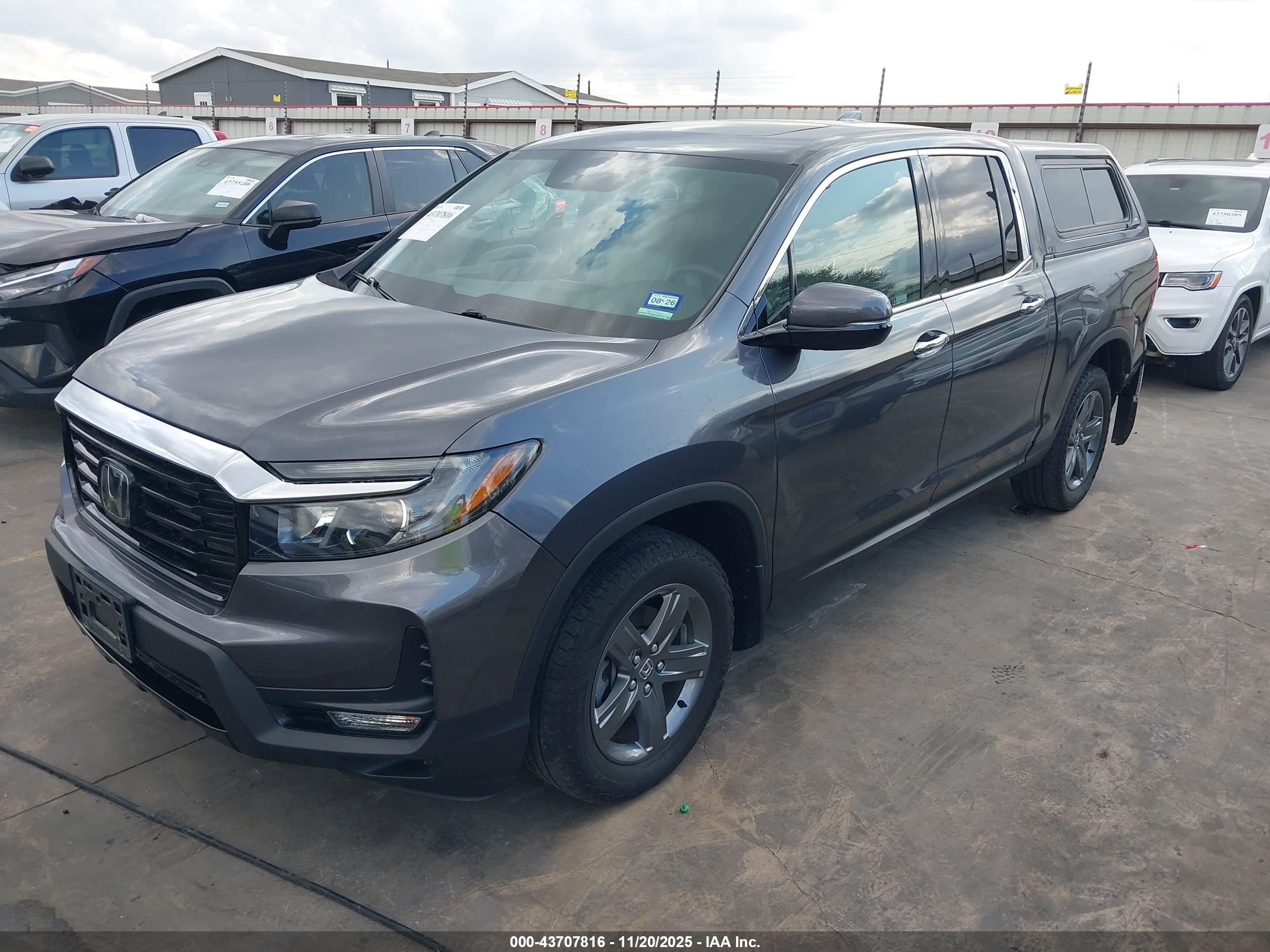 HONDA RIDGELINE image 2