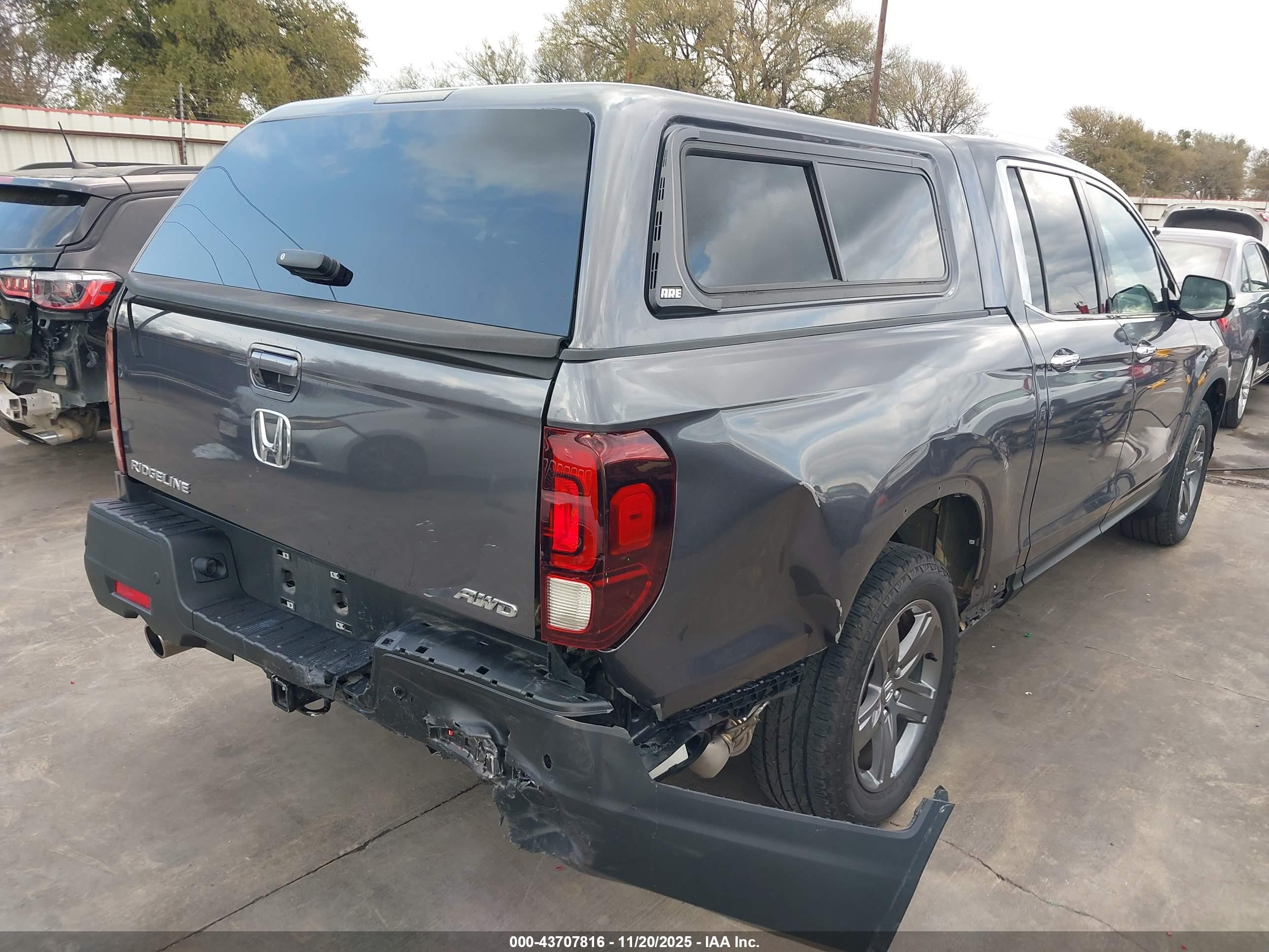 HONDA RIDGELINE image 6