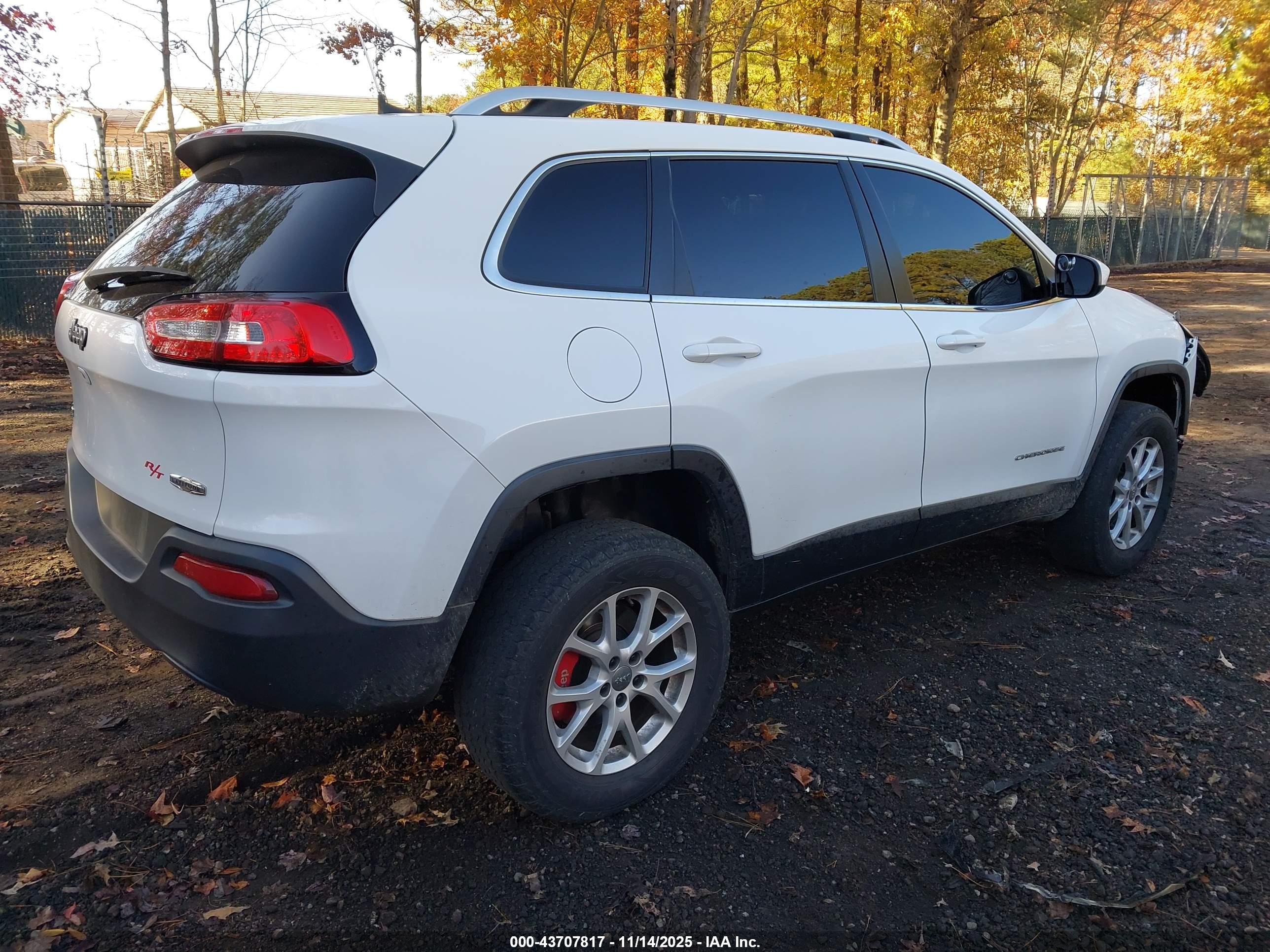 JEEP CHEROKEE image 4