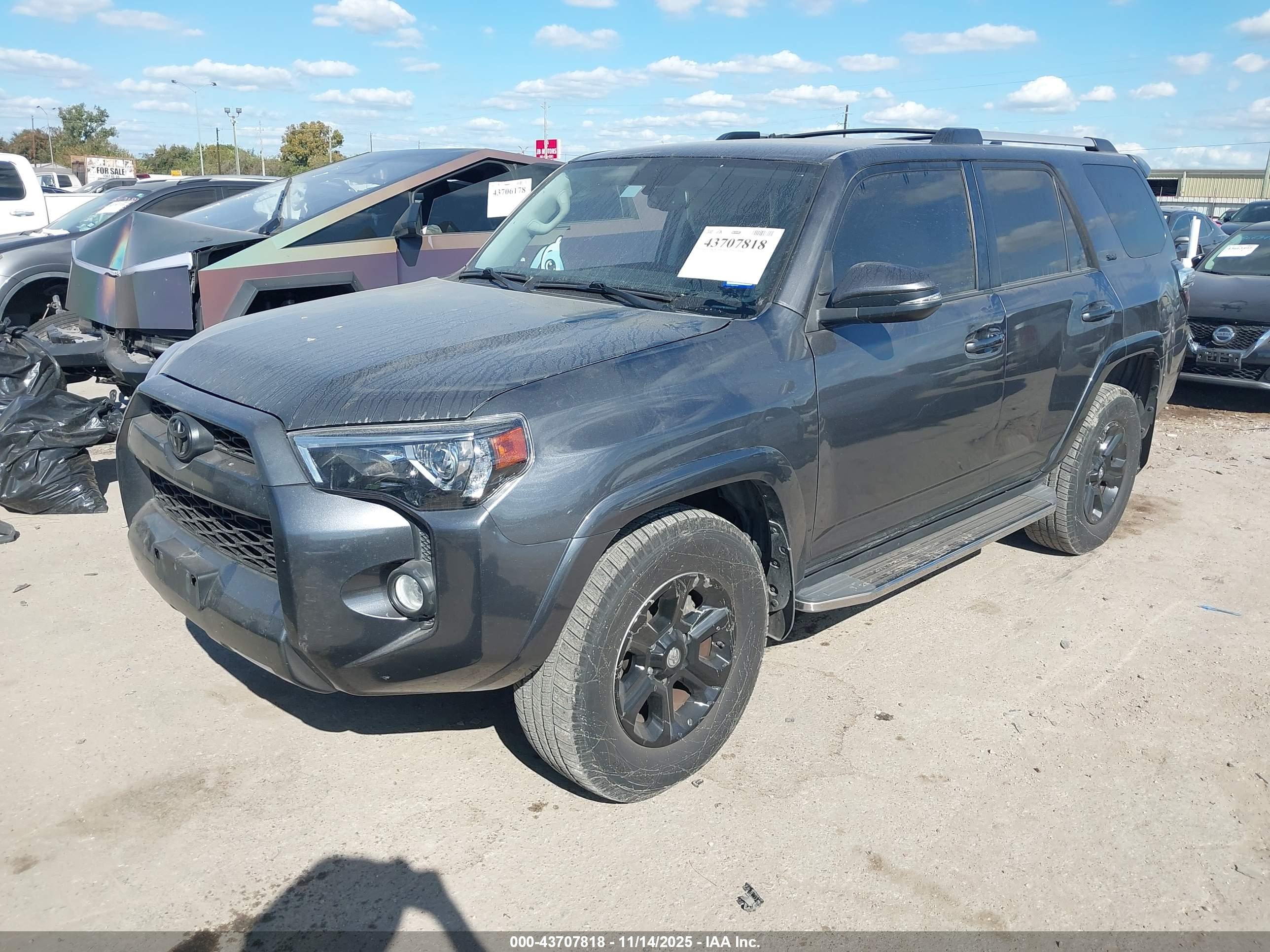 TOYOTA 4RUNNER image 2