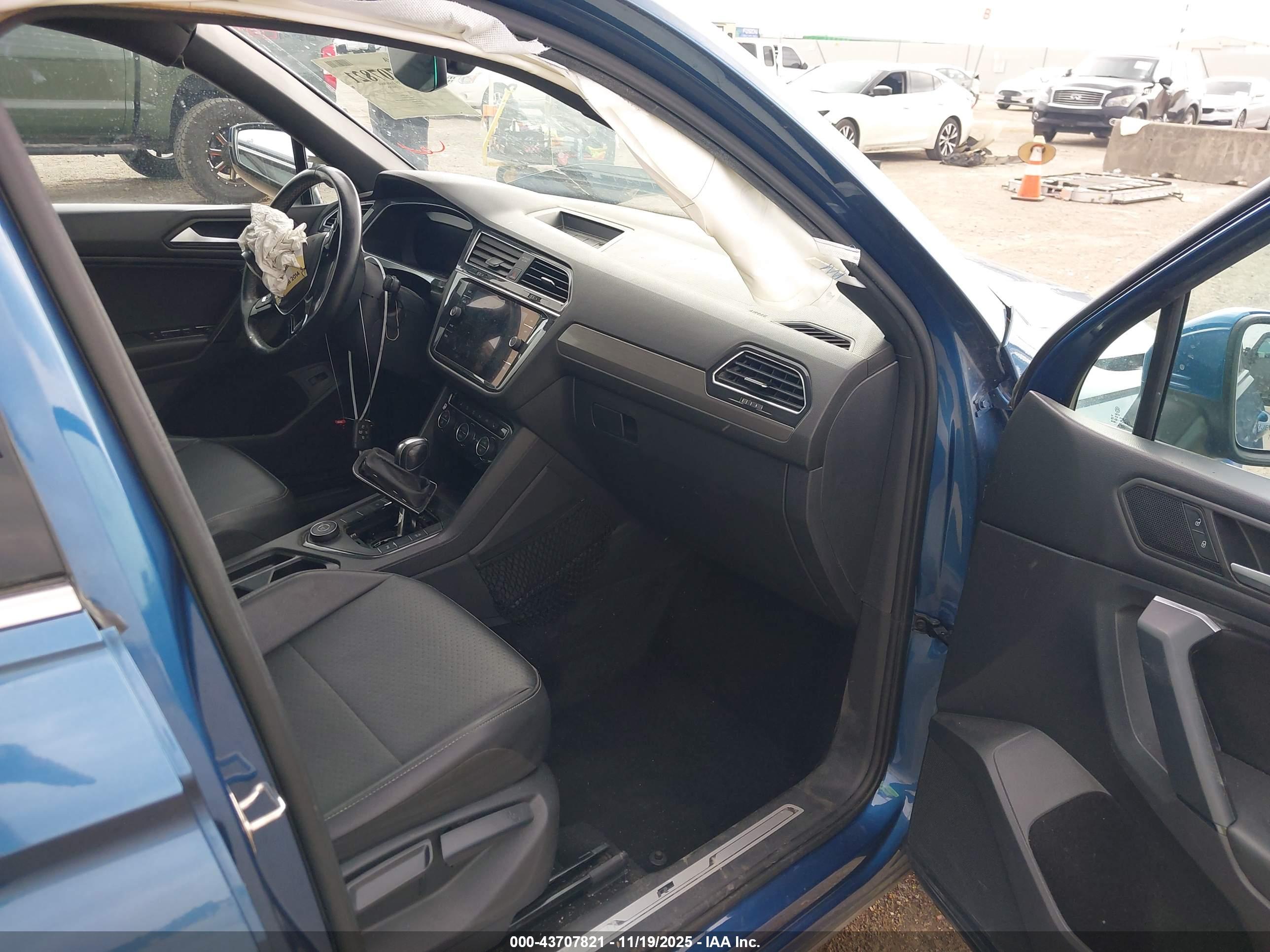 VOLKSWAGEN TIGUAN image 5