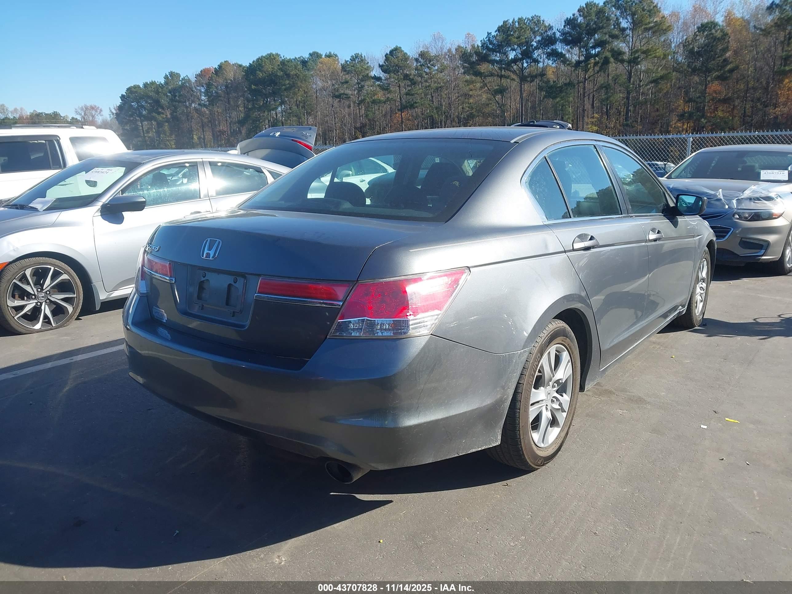 HONDA ACCORD image 4