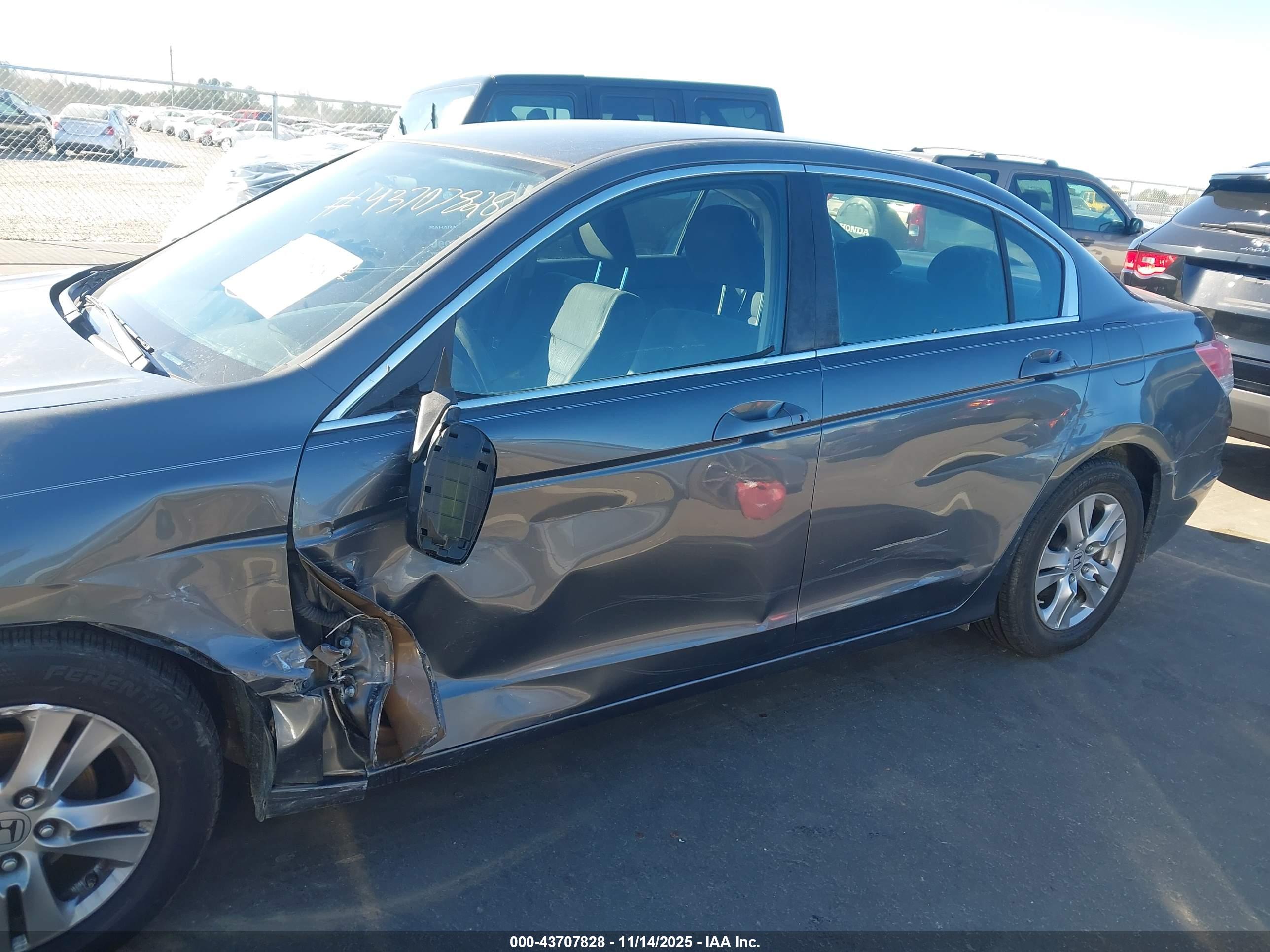 HONDA ACCORD image 6