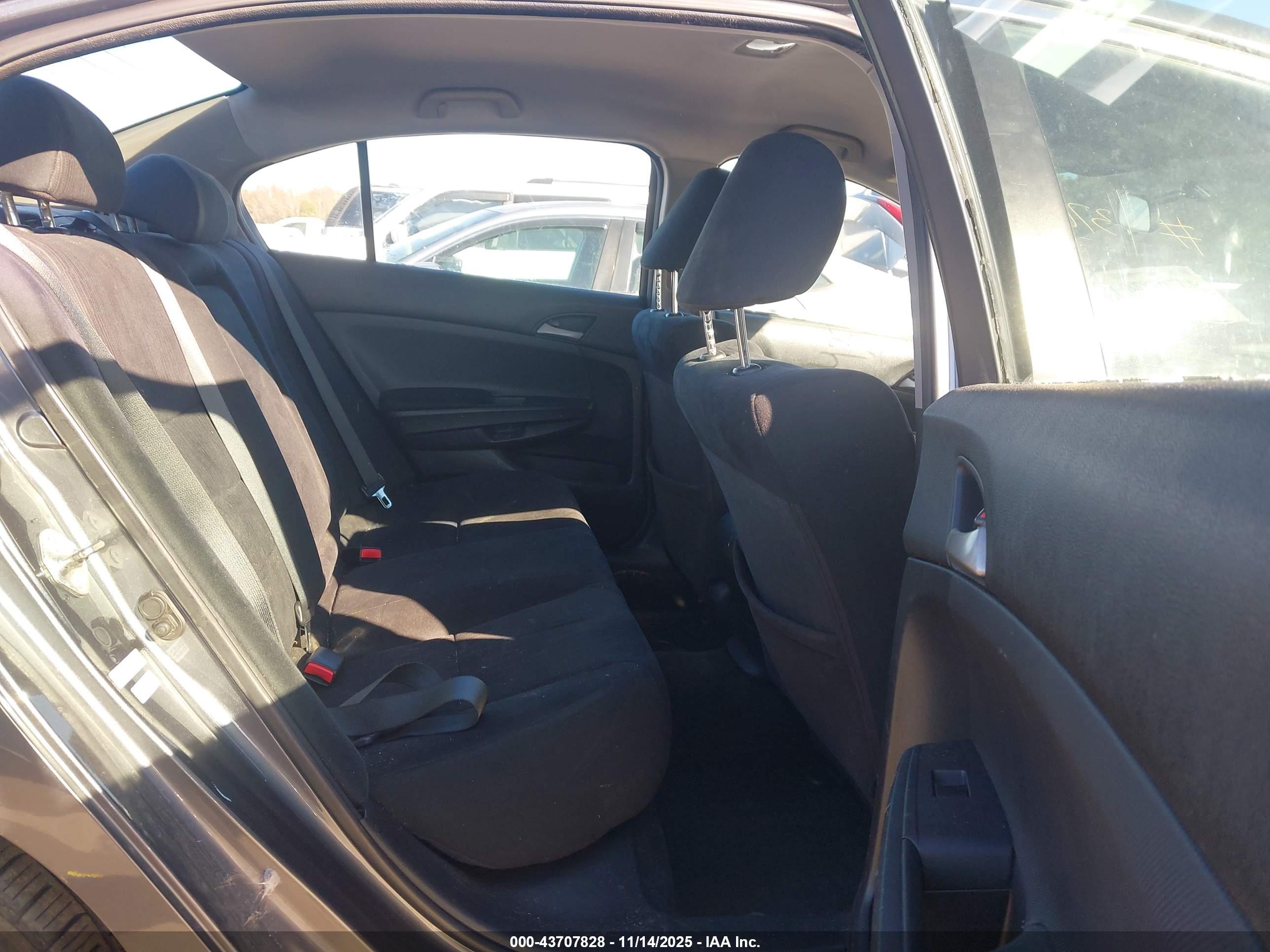 HONDA ACCORD image 8