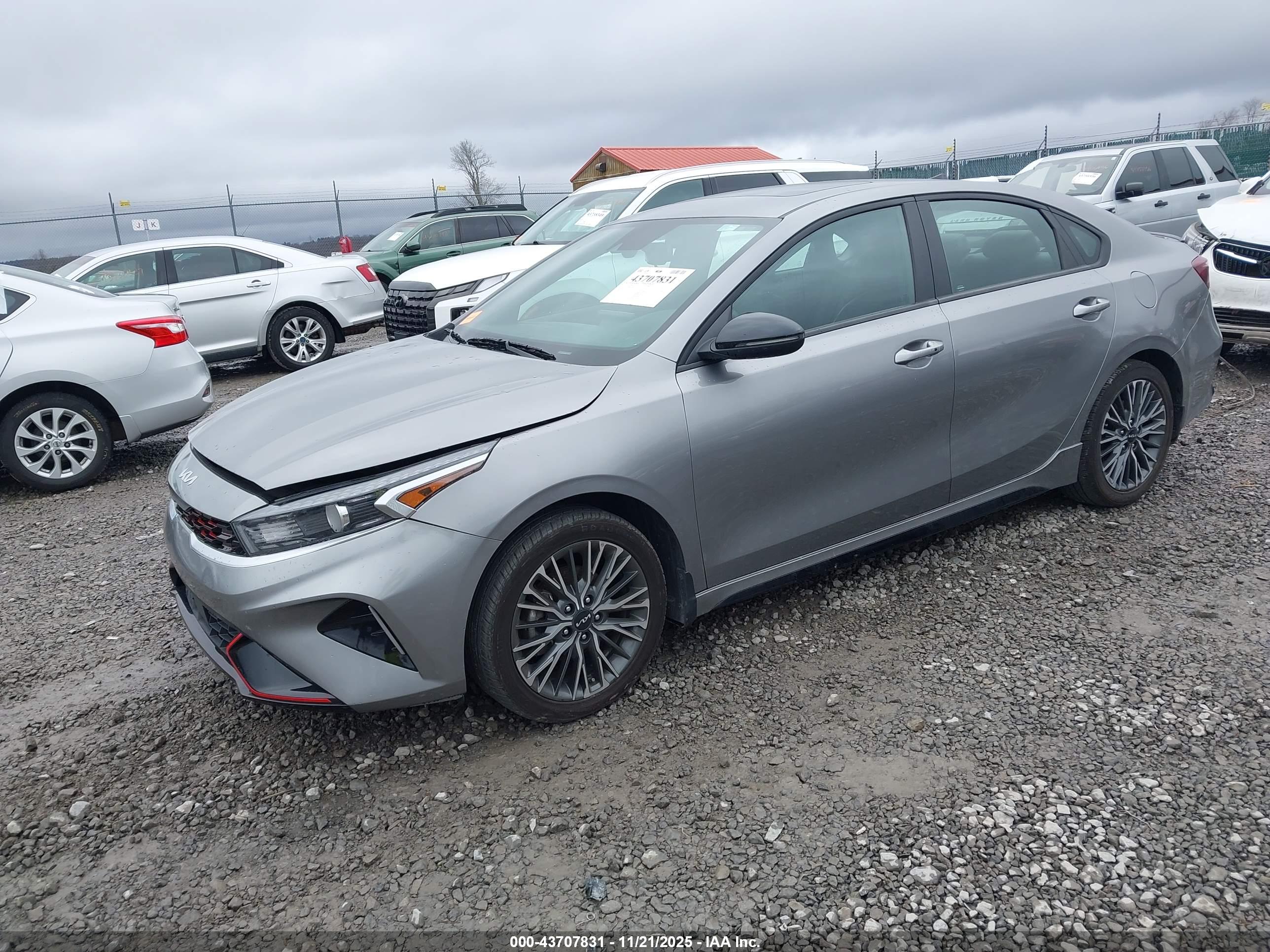 KIA FORTE image 2