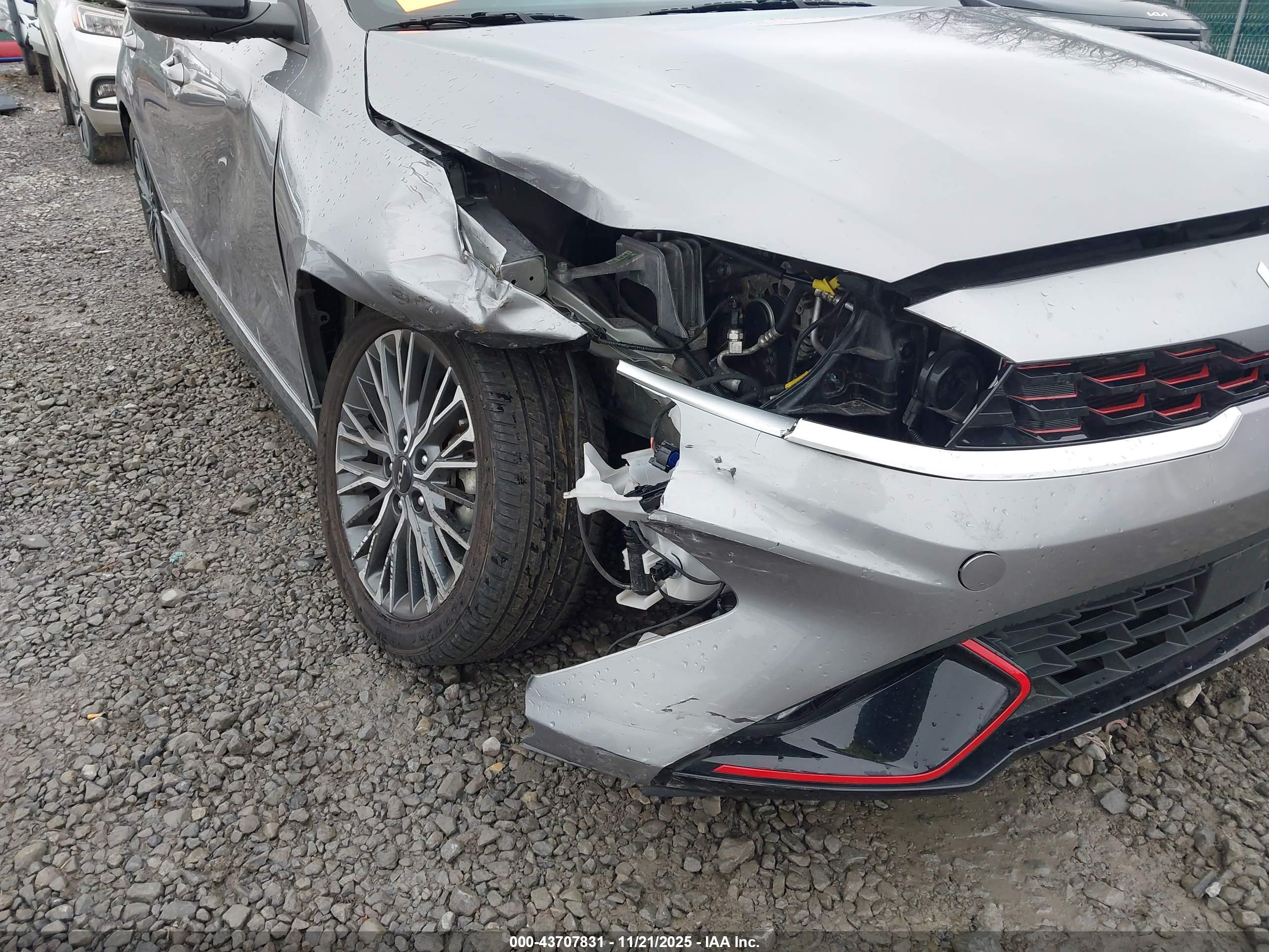 KIA FORTE image 6