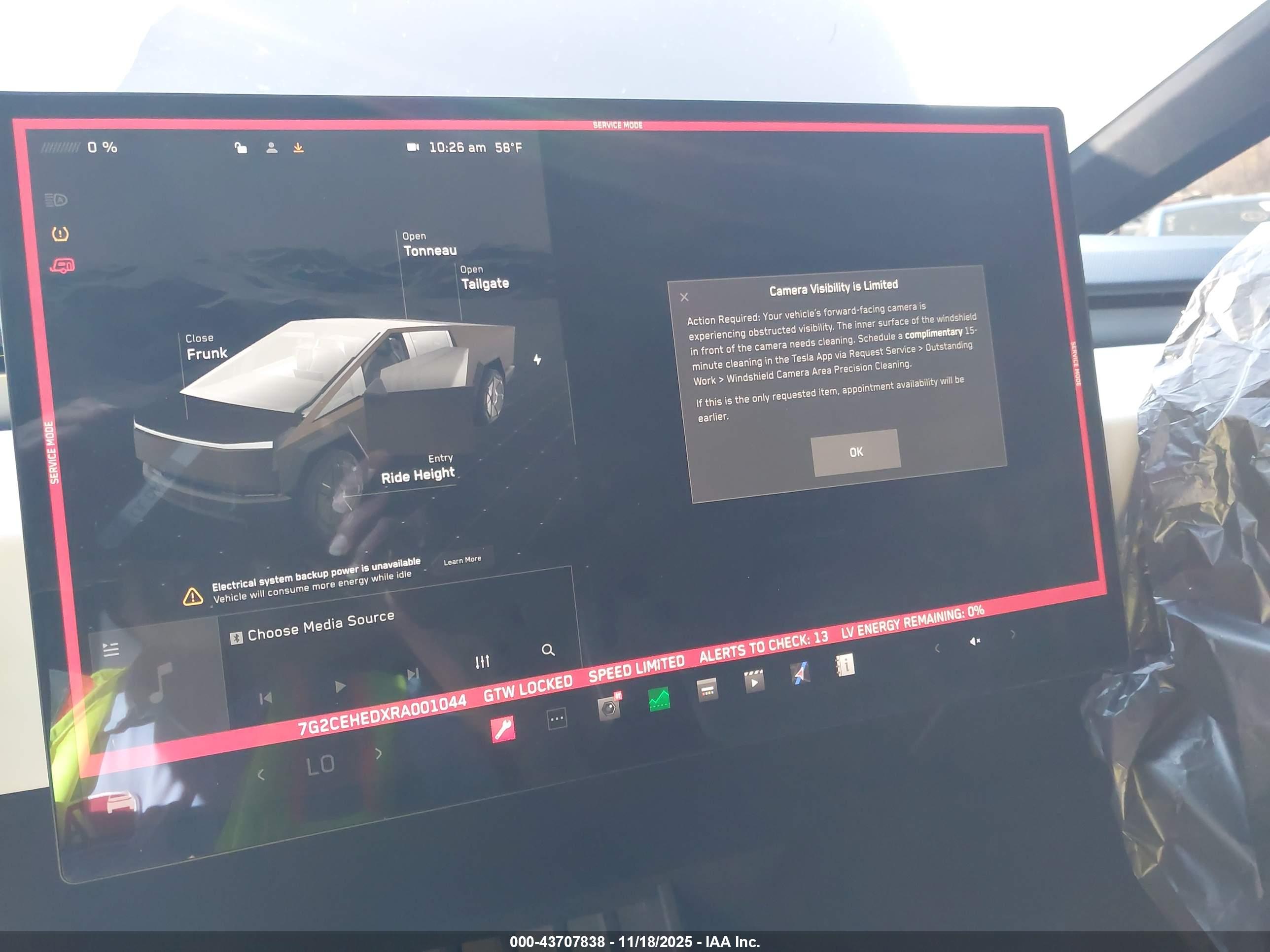 TESLA CYBERTRUCK image 7