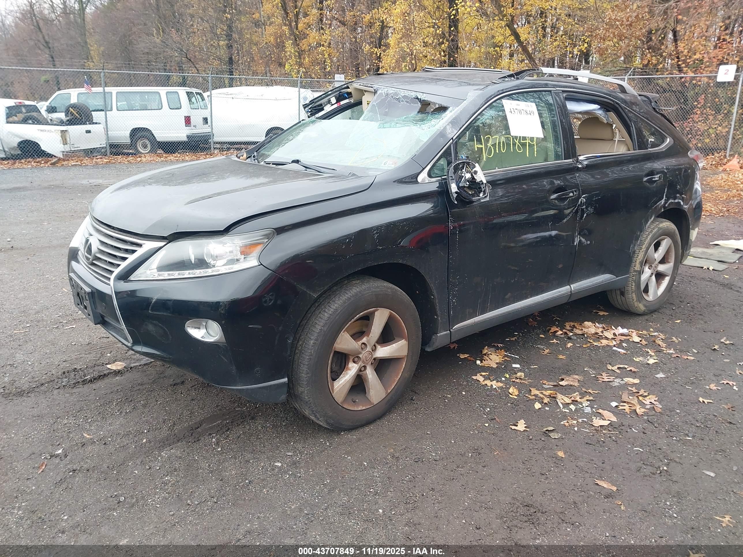 LEXUS RX image 2