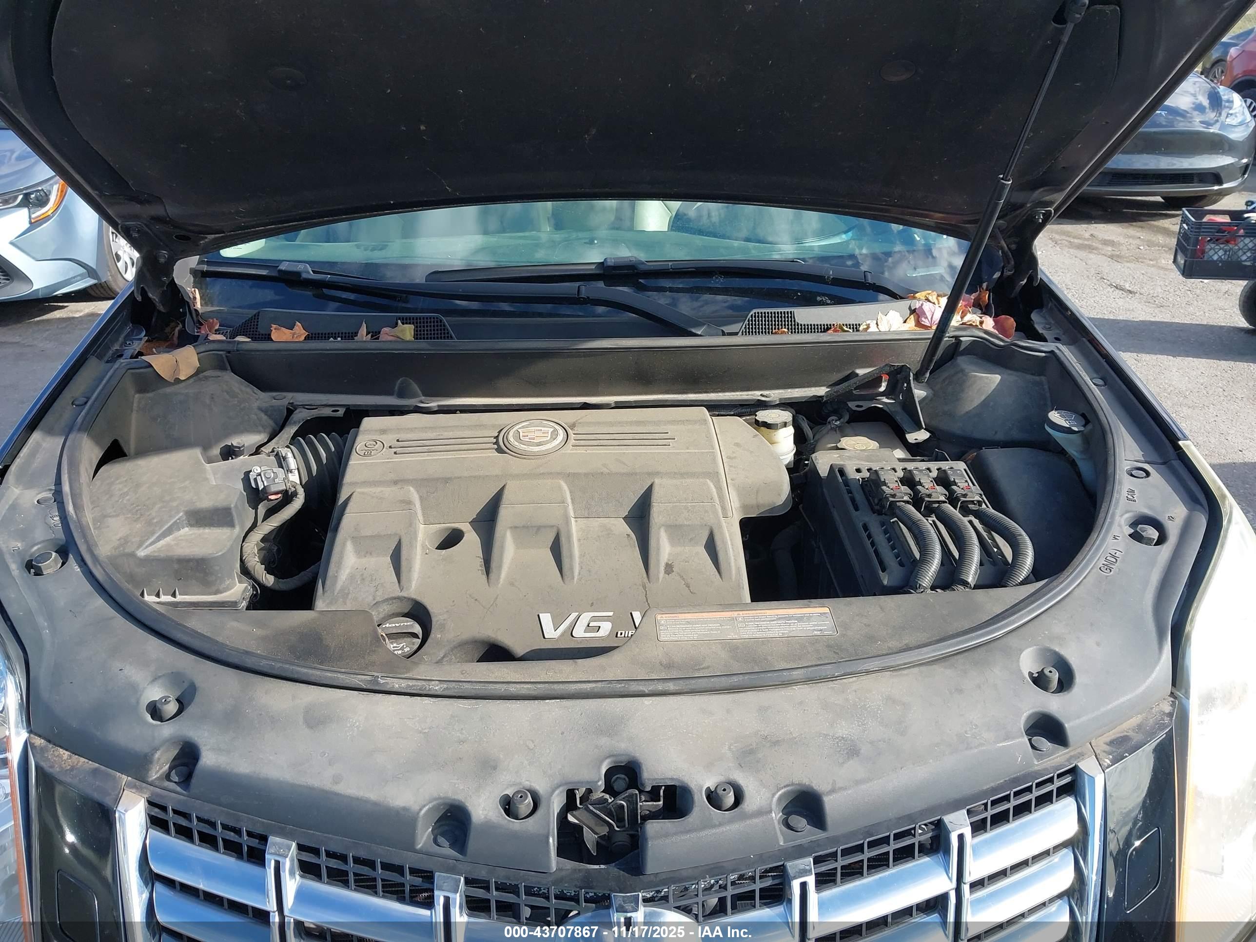 CADILLAC SRX image 10