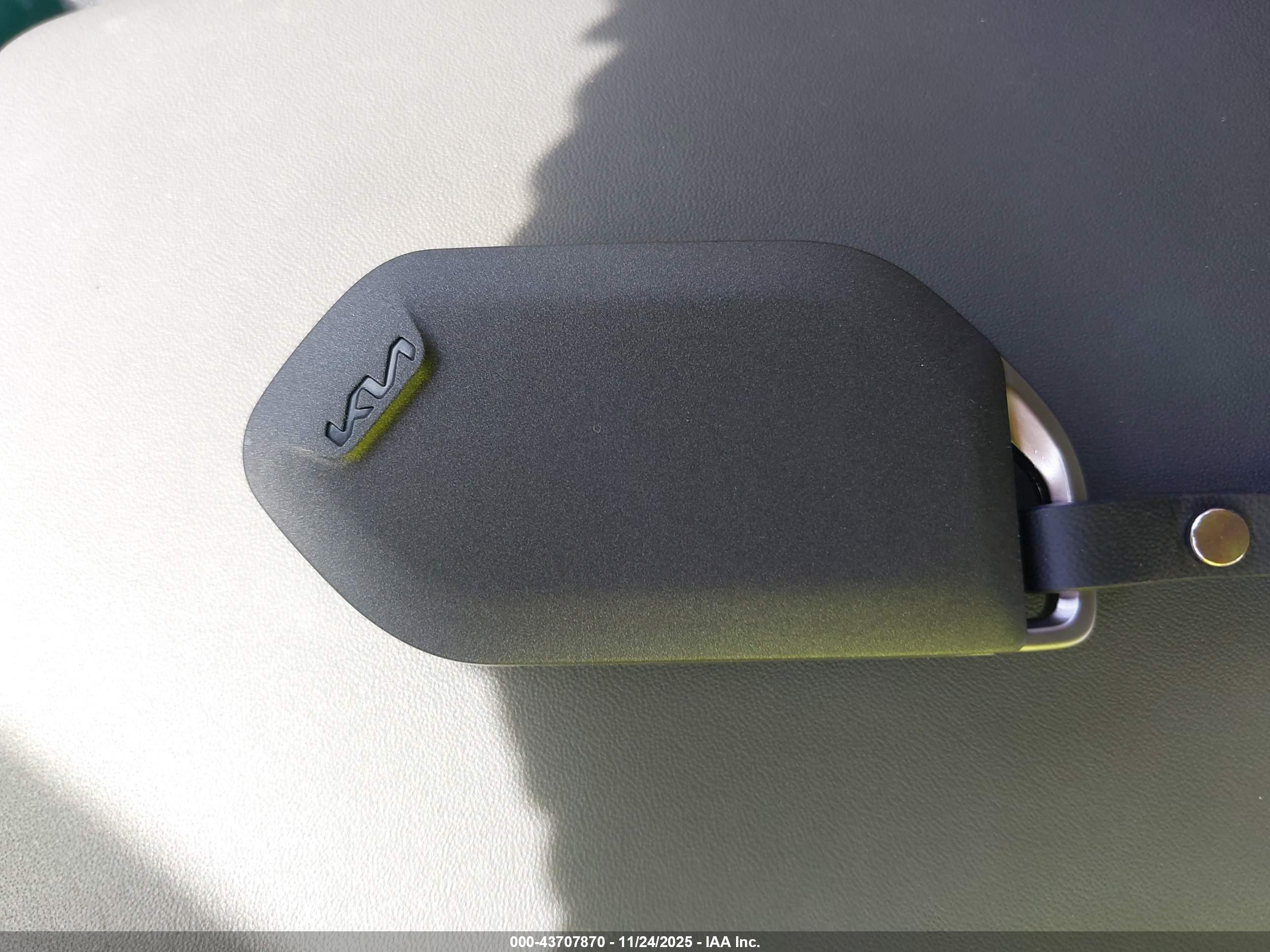 KIA K4 image 11
