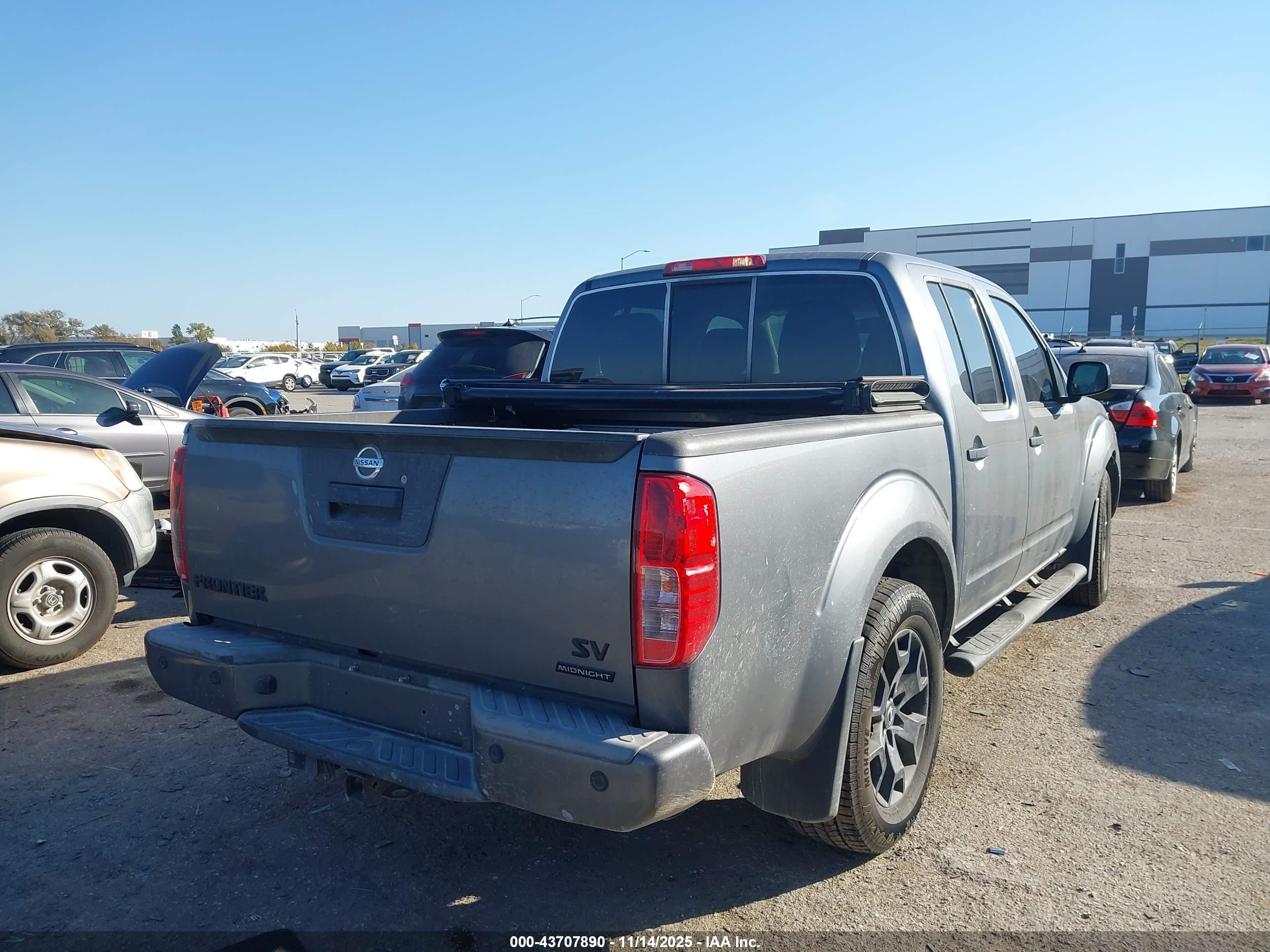 NISSAN FRONTIER image 4