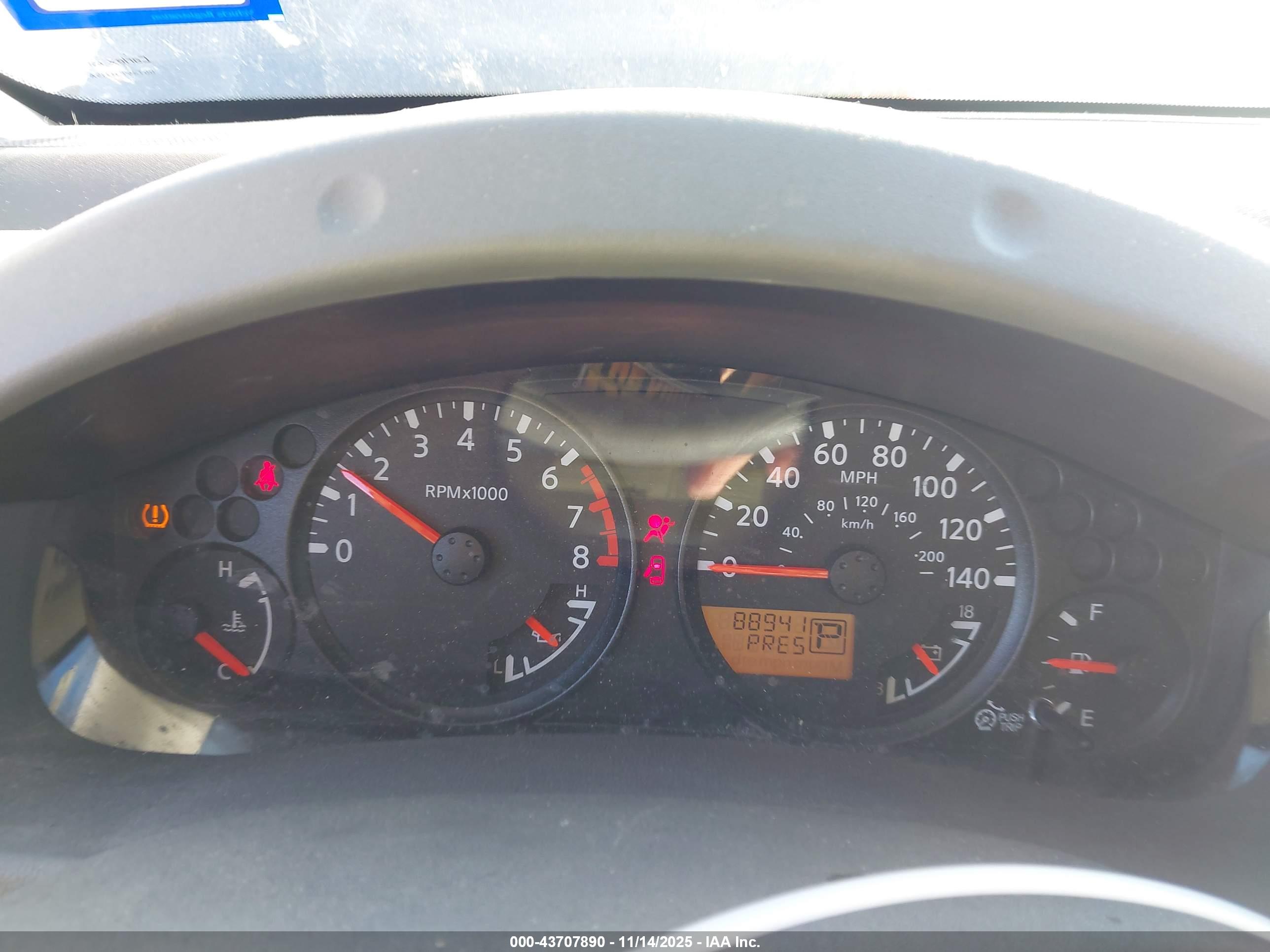 NISSAN FRONTIER image 7