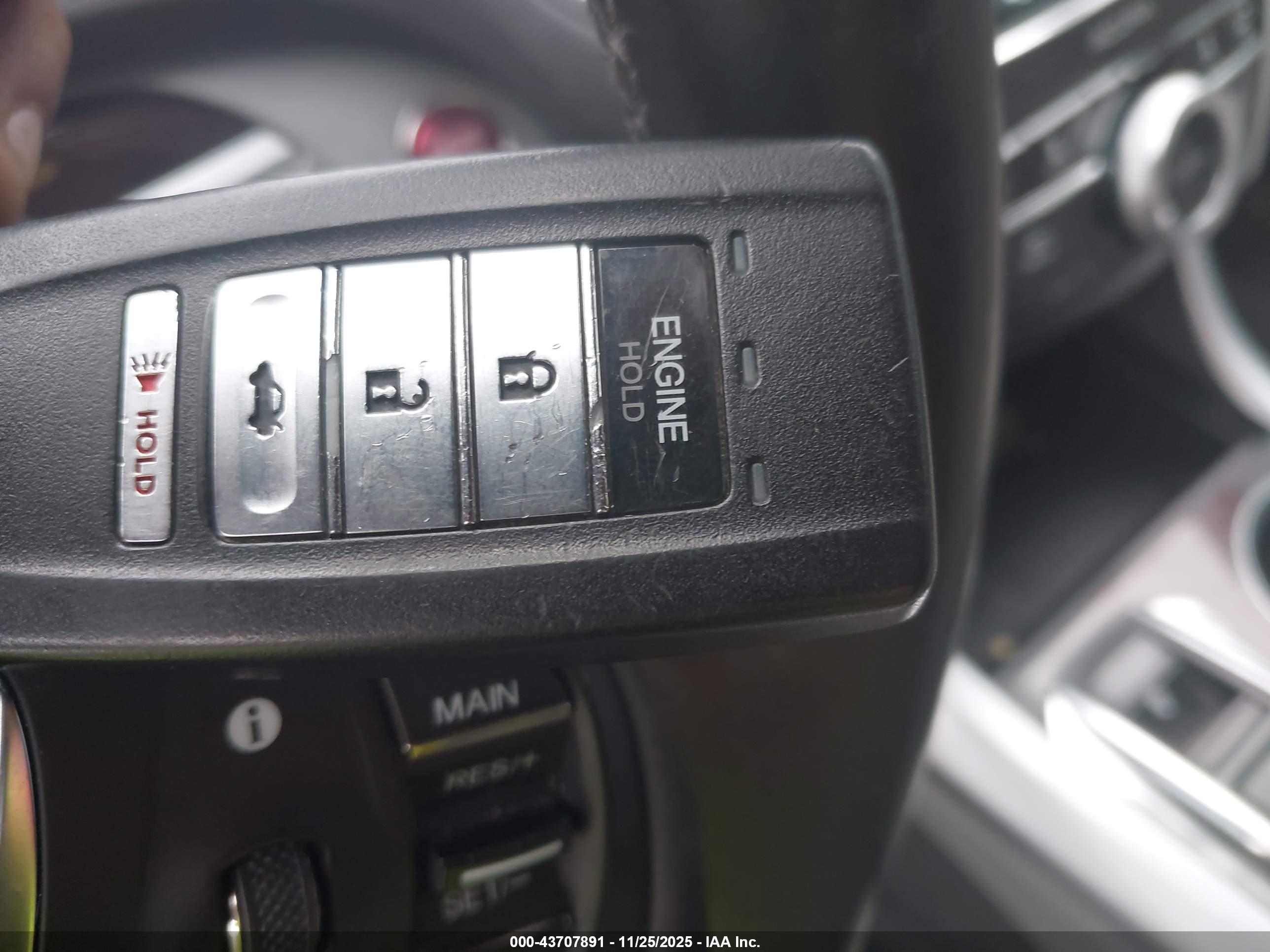 ACURA TLX image 11