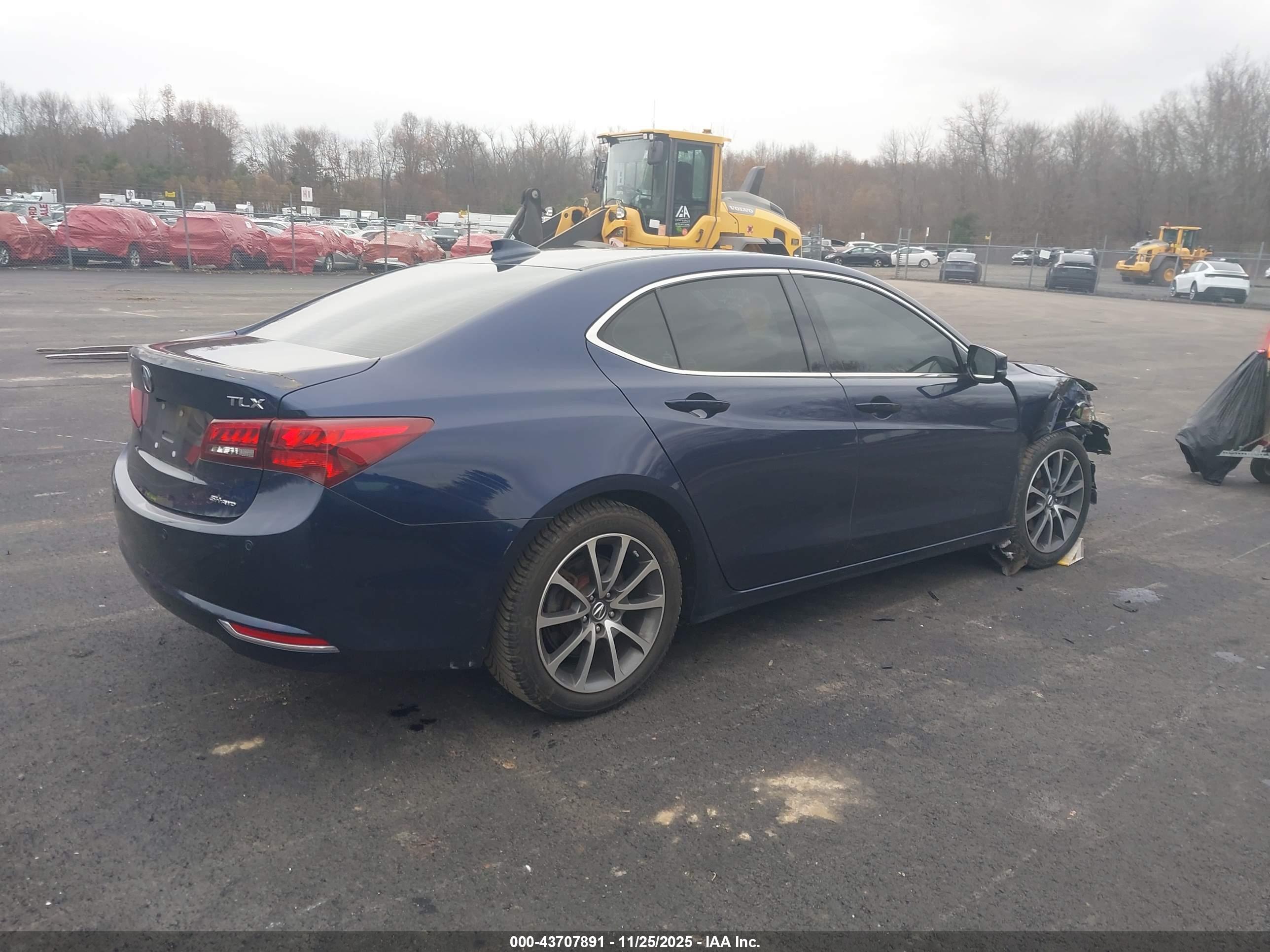 ACURA TLX image 4