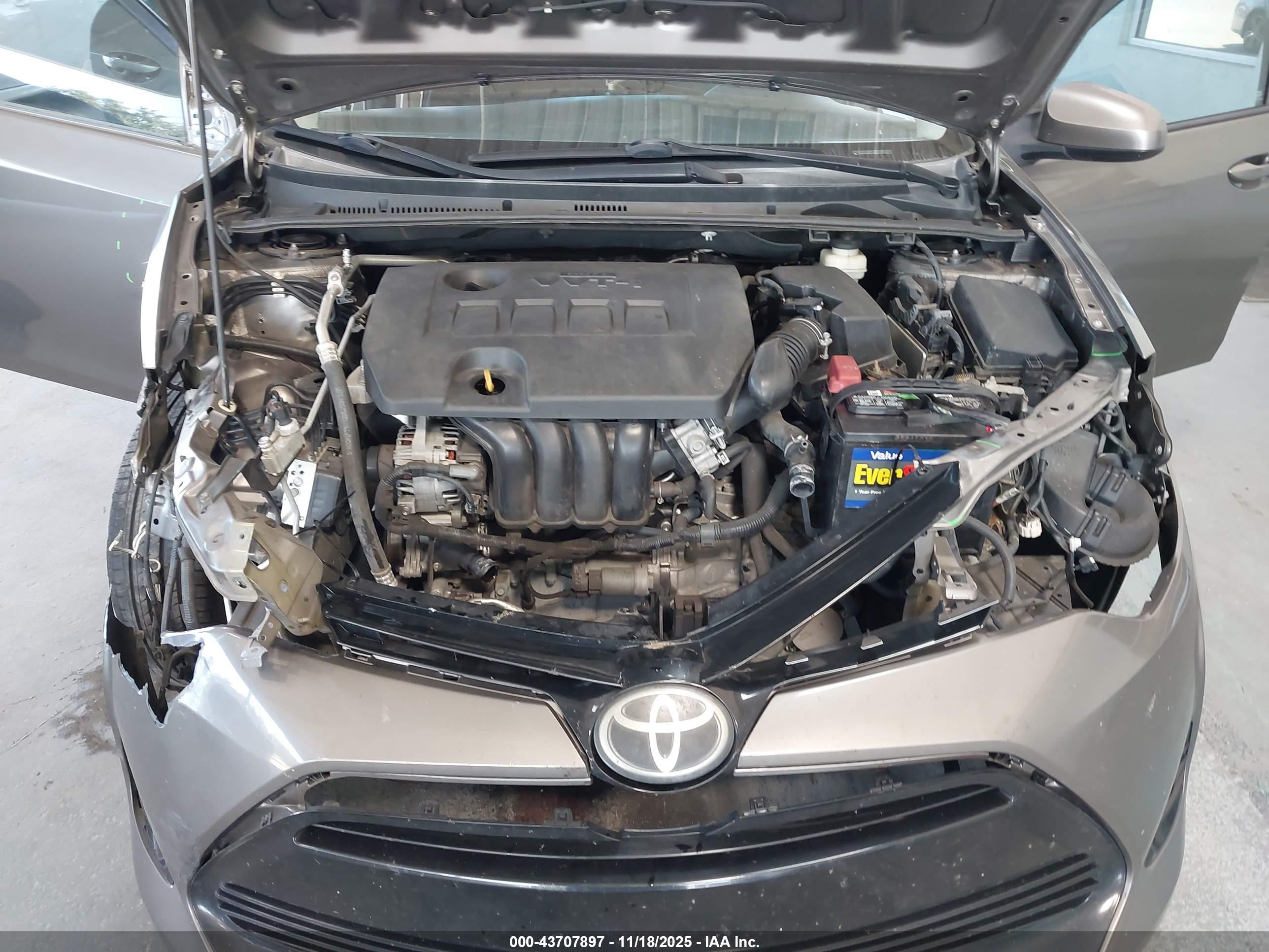 TOYOTA COROLLA image 10
