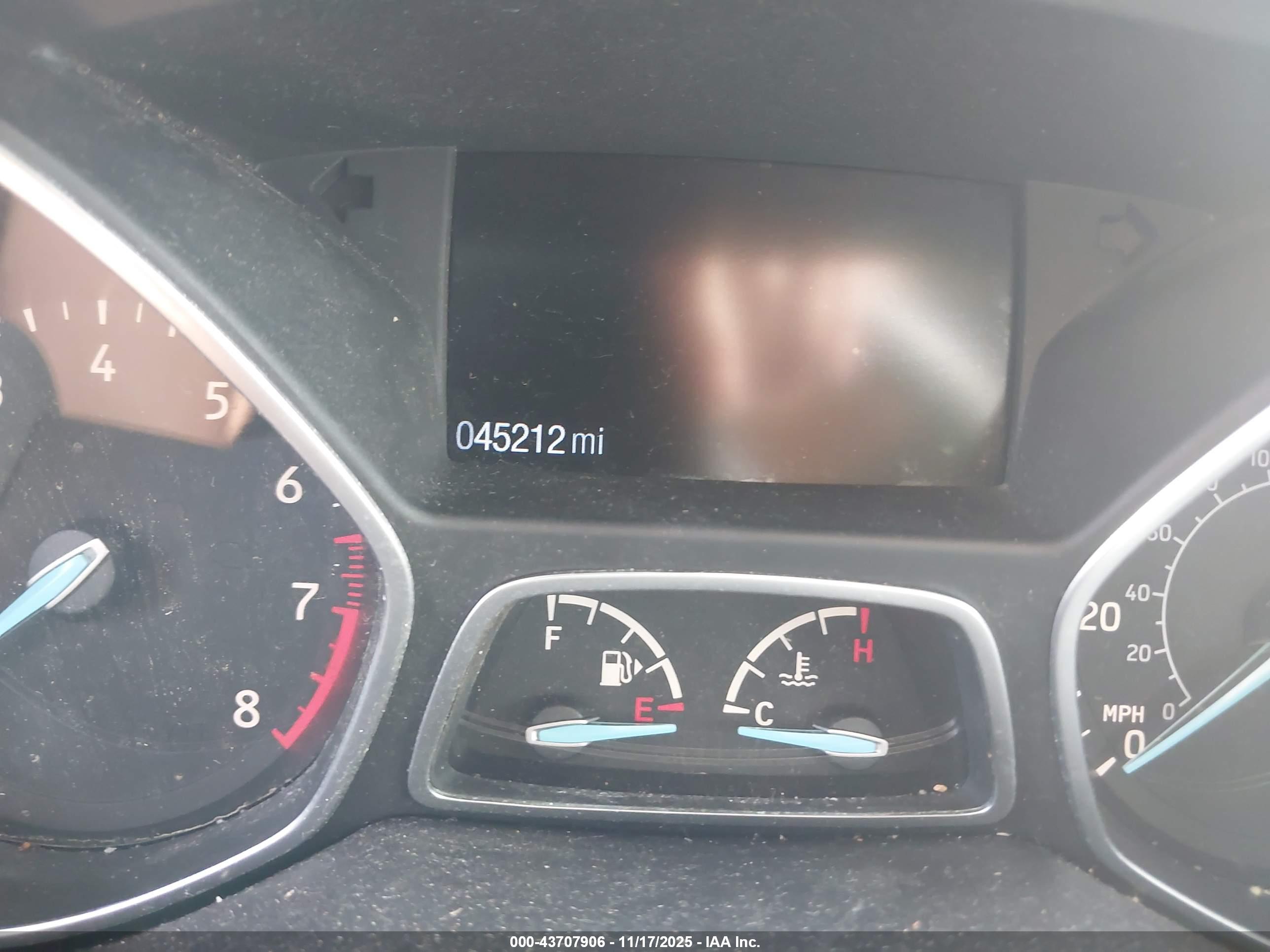 FORD ESCAPE image 7
