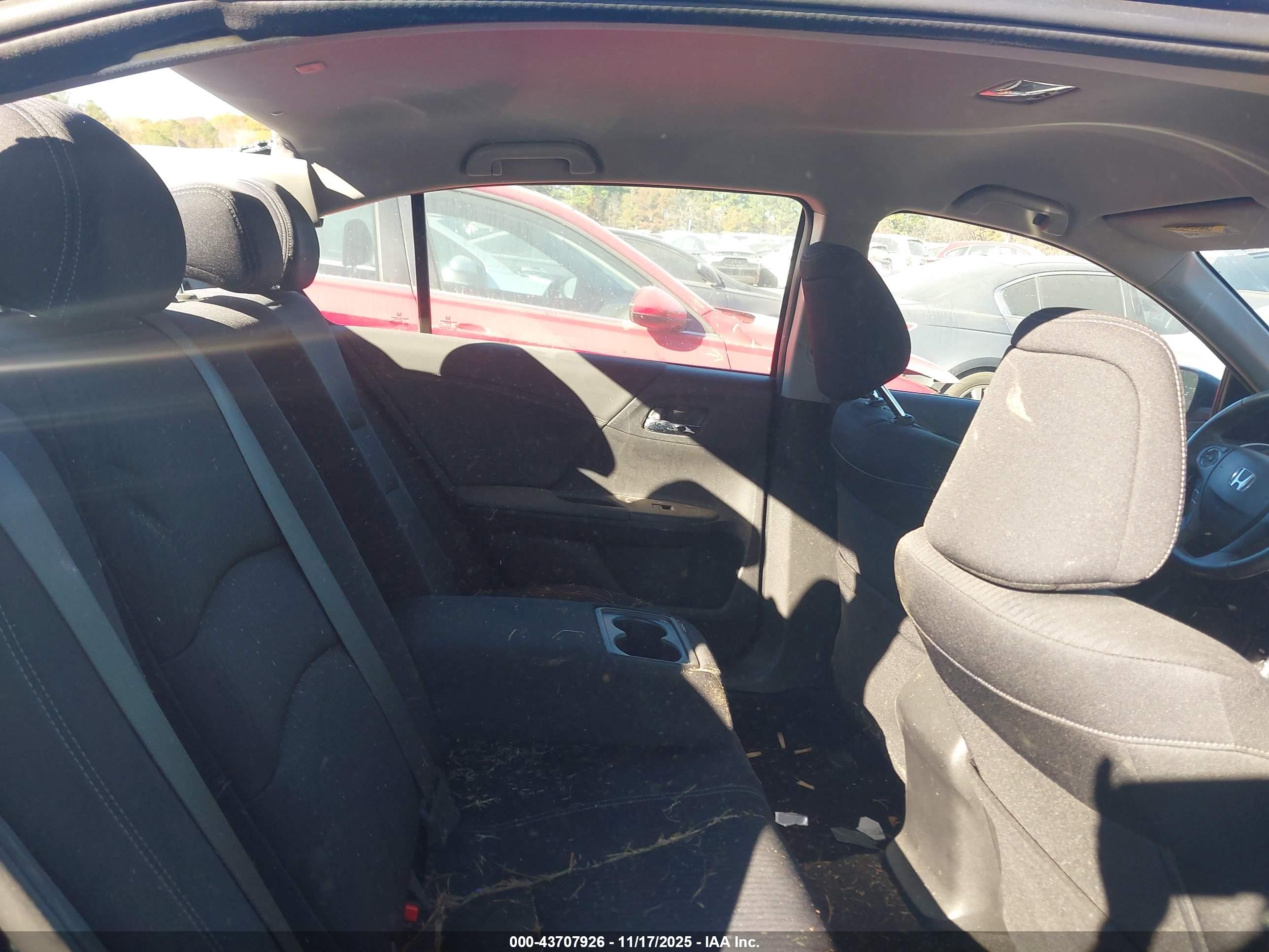 HONDA ACCORD image 8