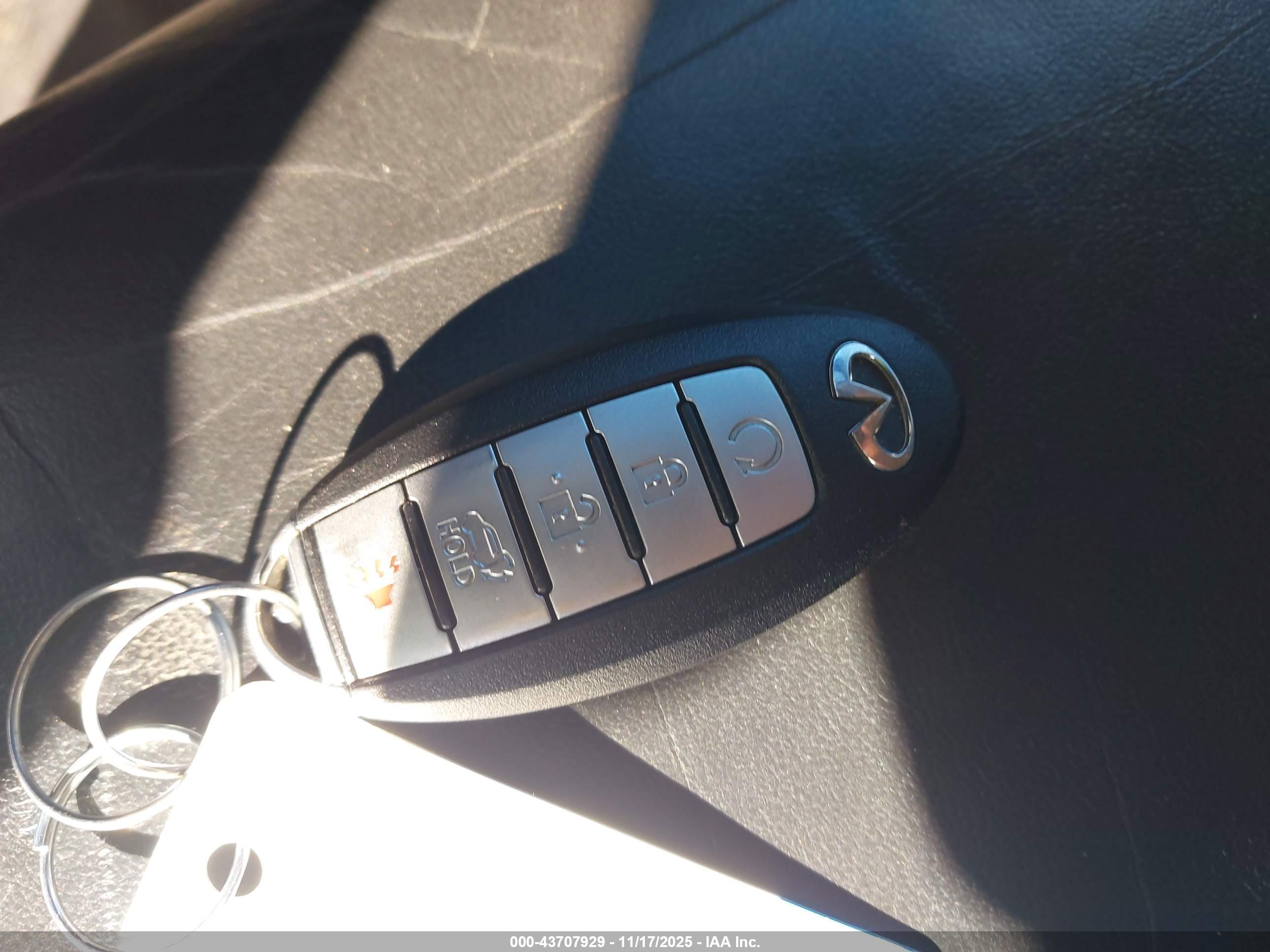 INFINITI QX60 image 11