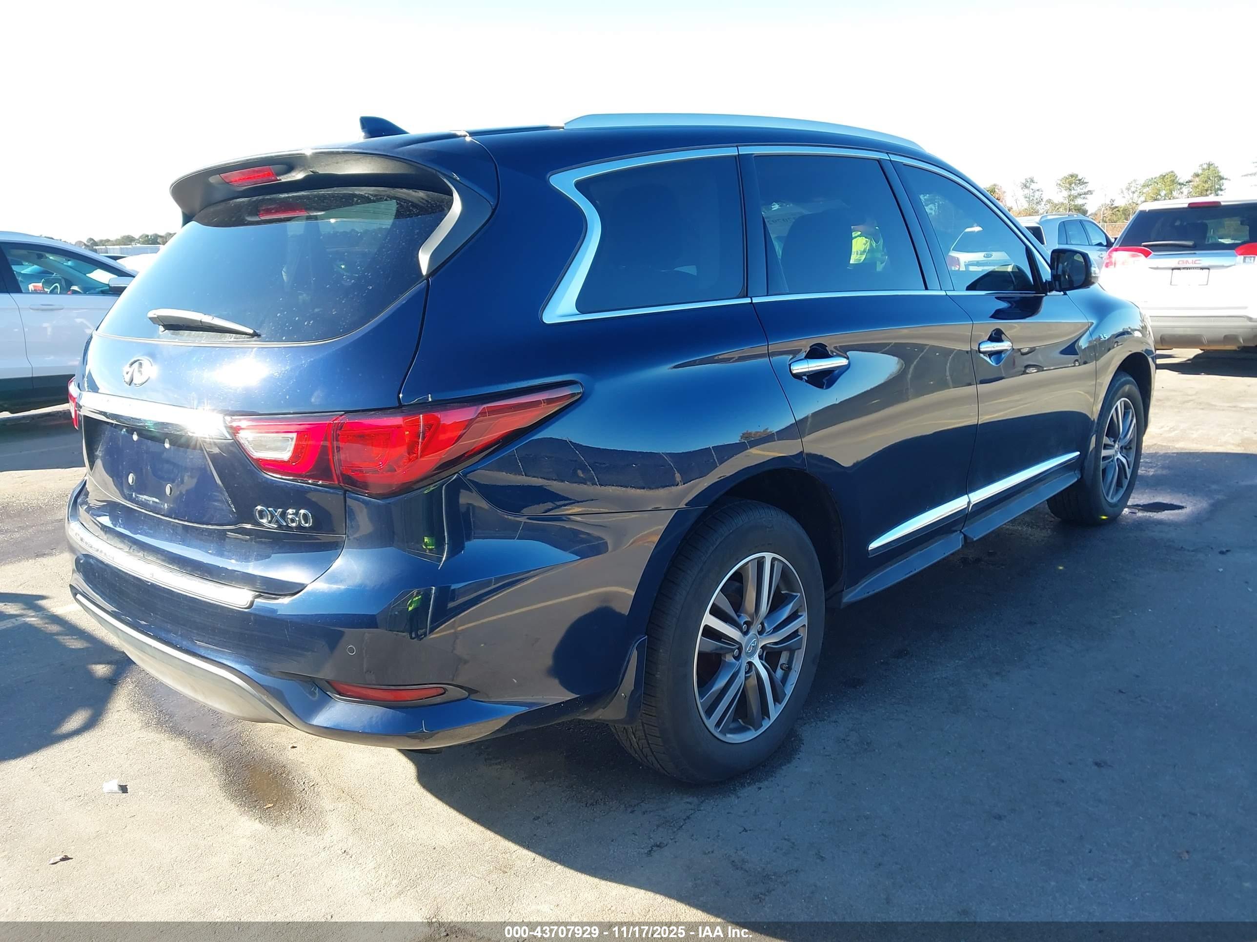 INFINITI QX60 image 4