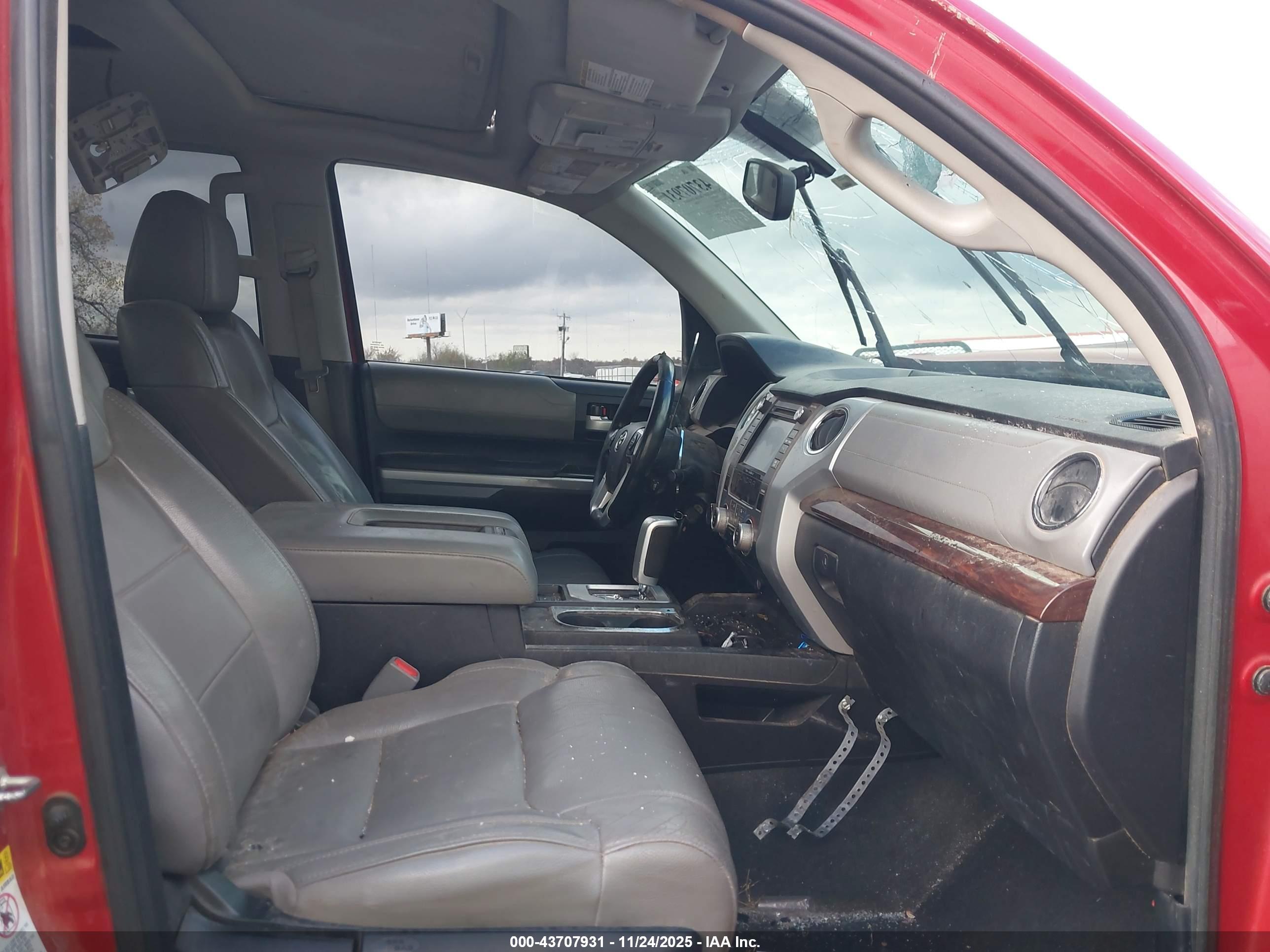 TOYOTA TUNDRA image 5