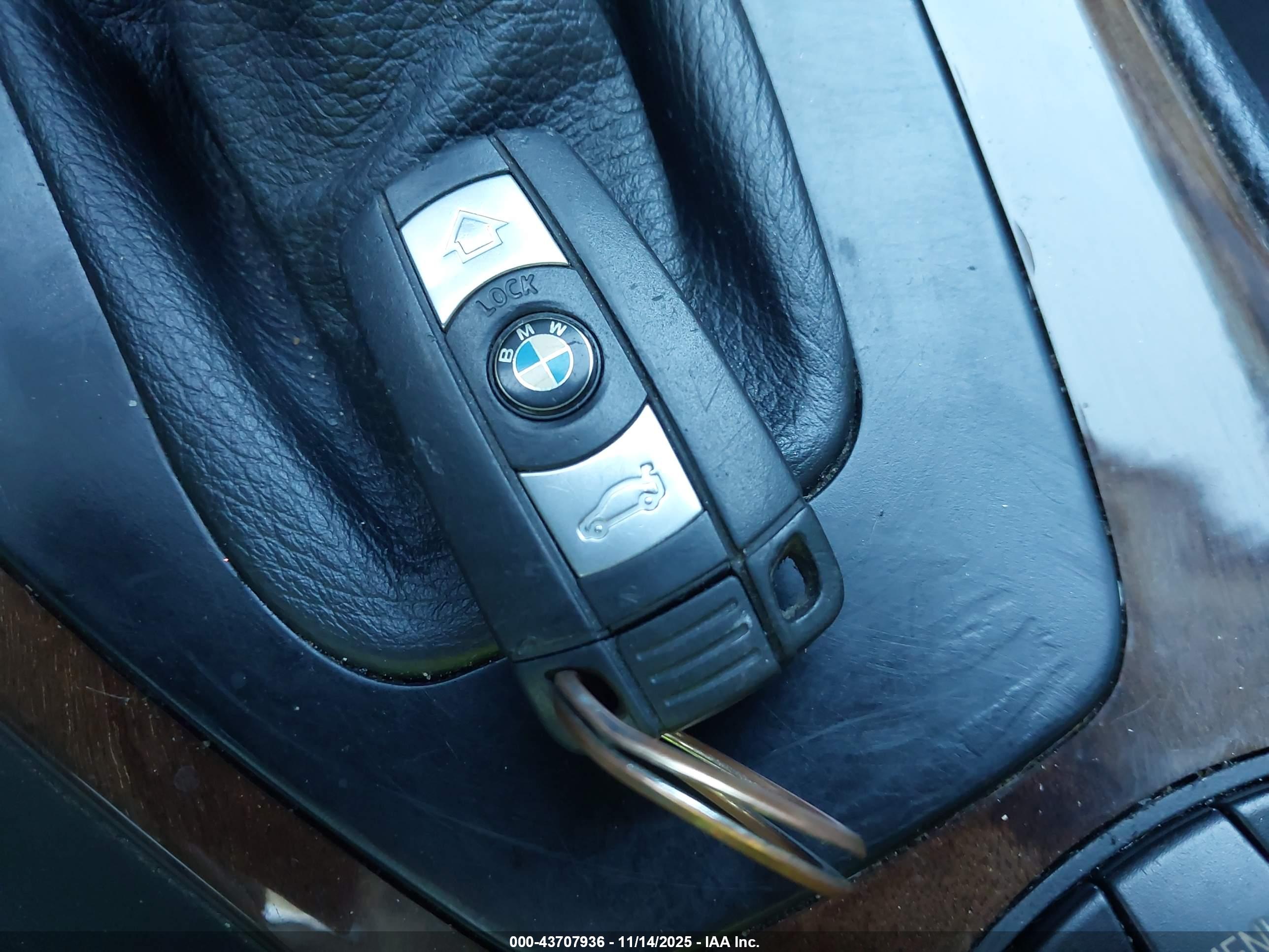 BMW 328I image 11