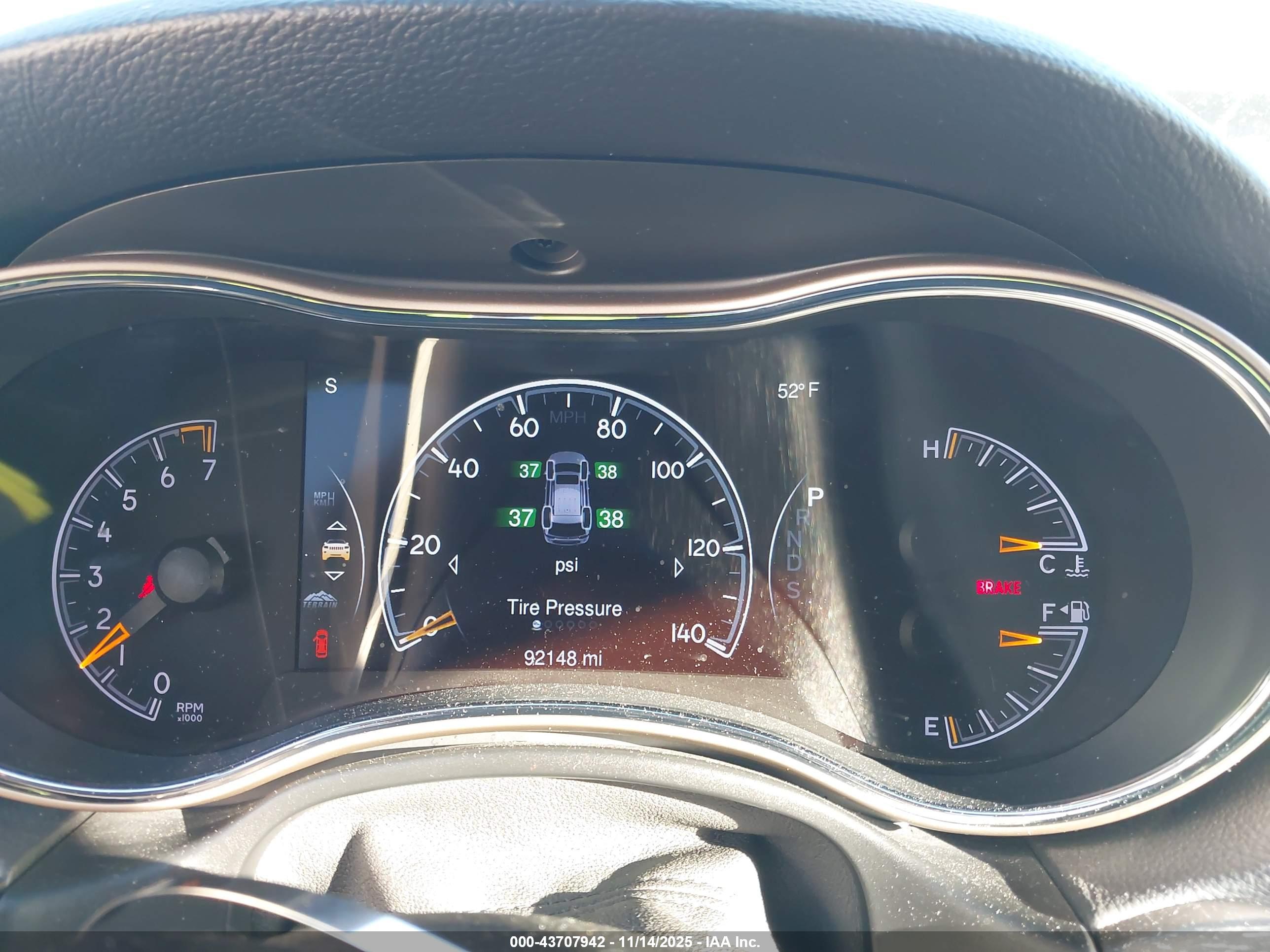 JEEP GRAND image 7