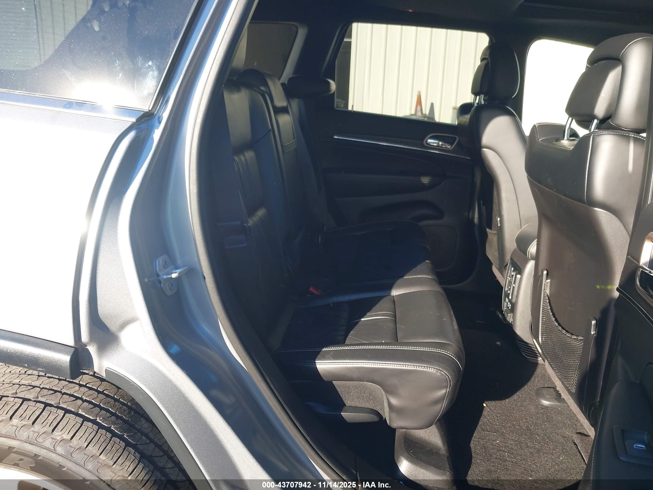 JEEP GRAND image 8