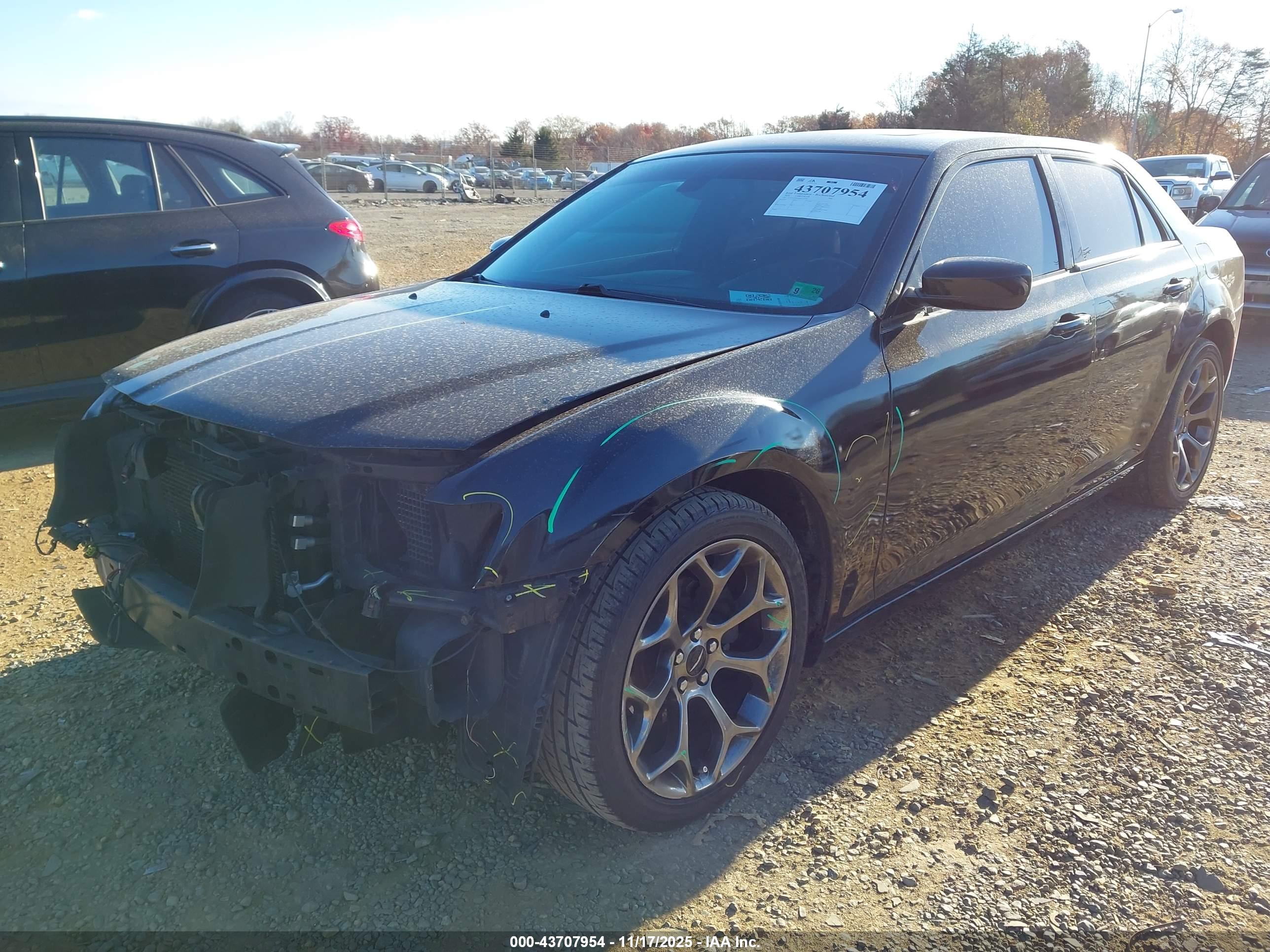 CHRYSLER 300 image 2