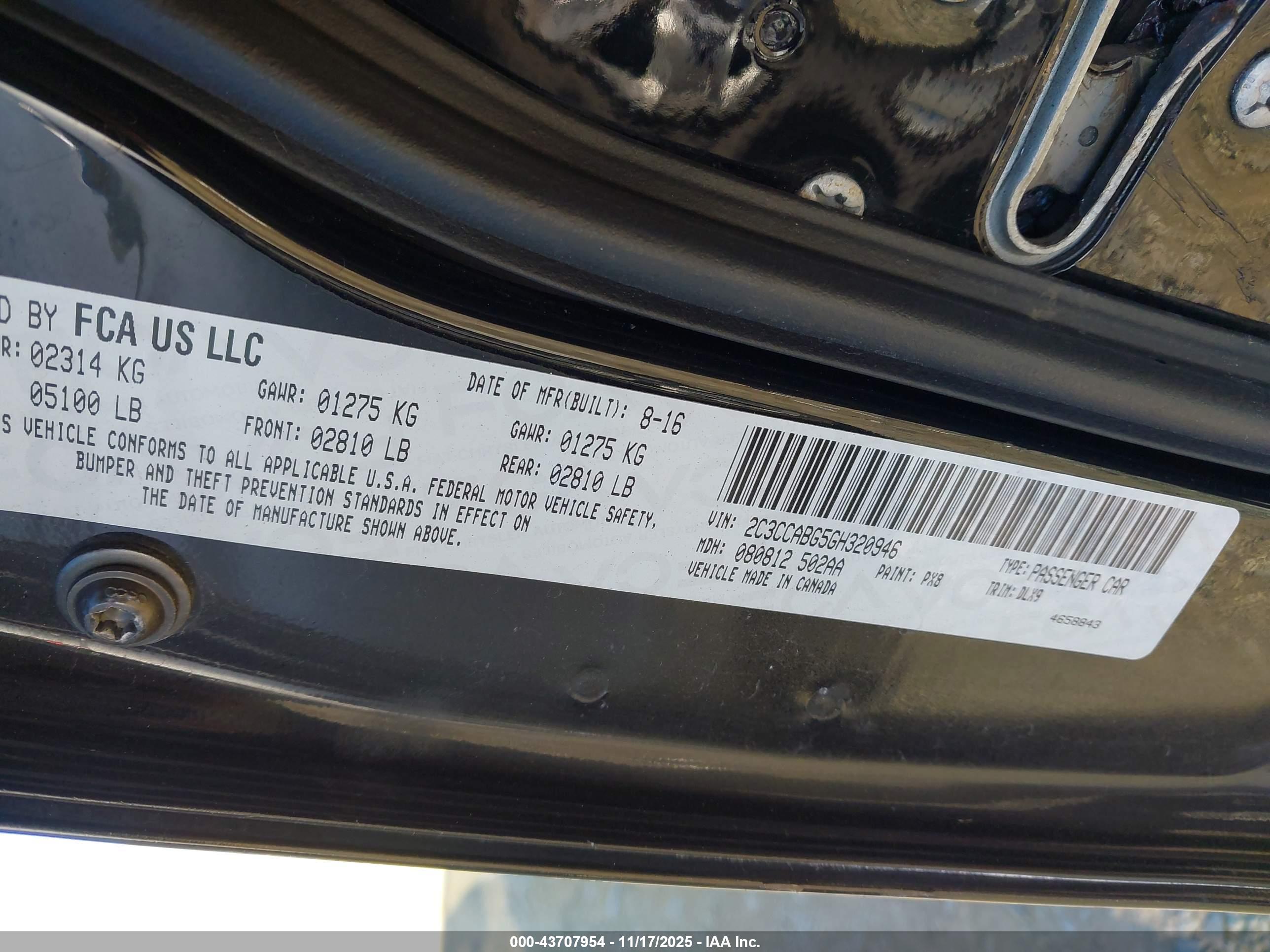 CHRYSLER 300 image 9