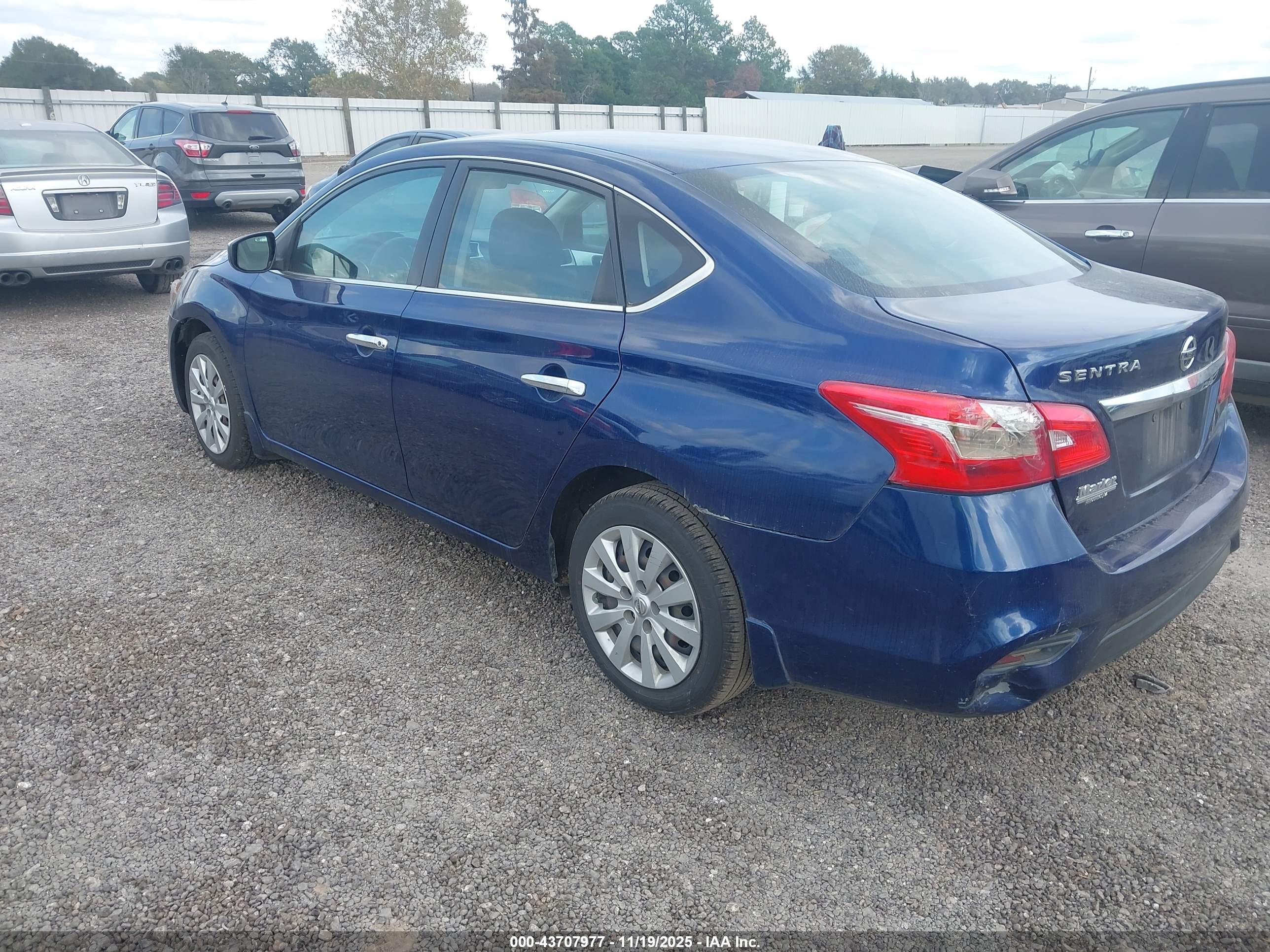 NISSAN SENTRA image 3