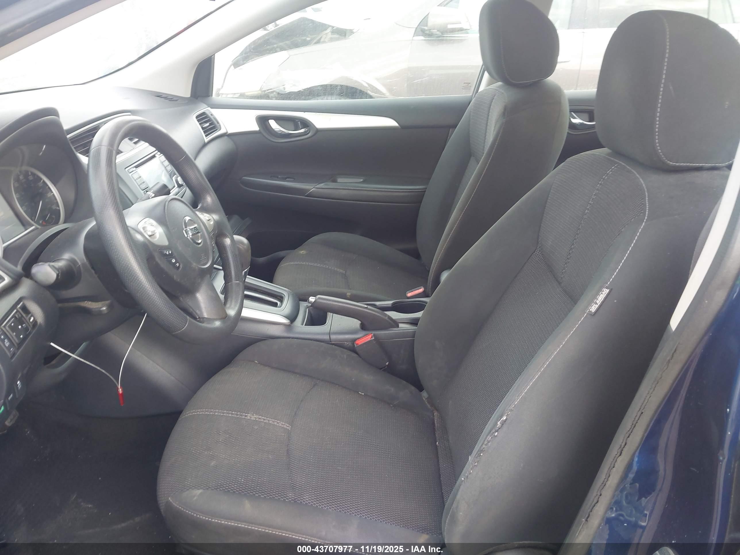 NISSAN SENTRA image 5