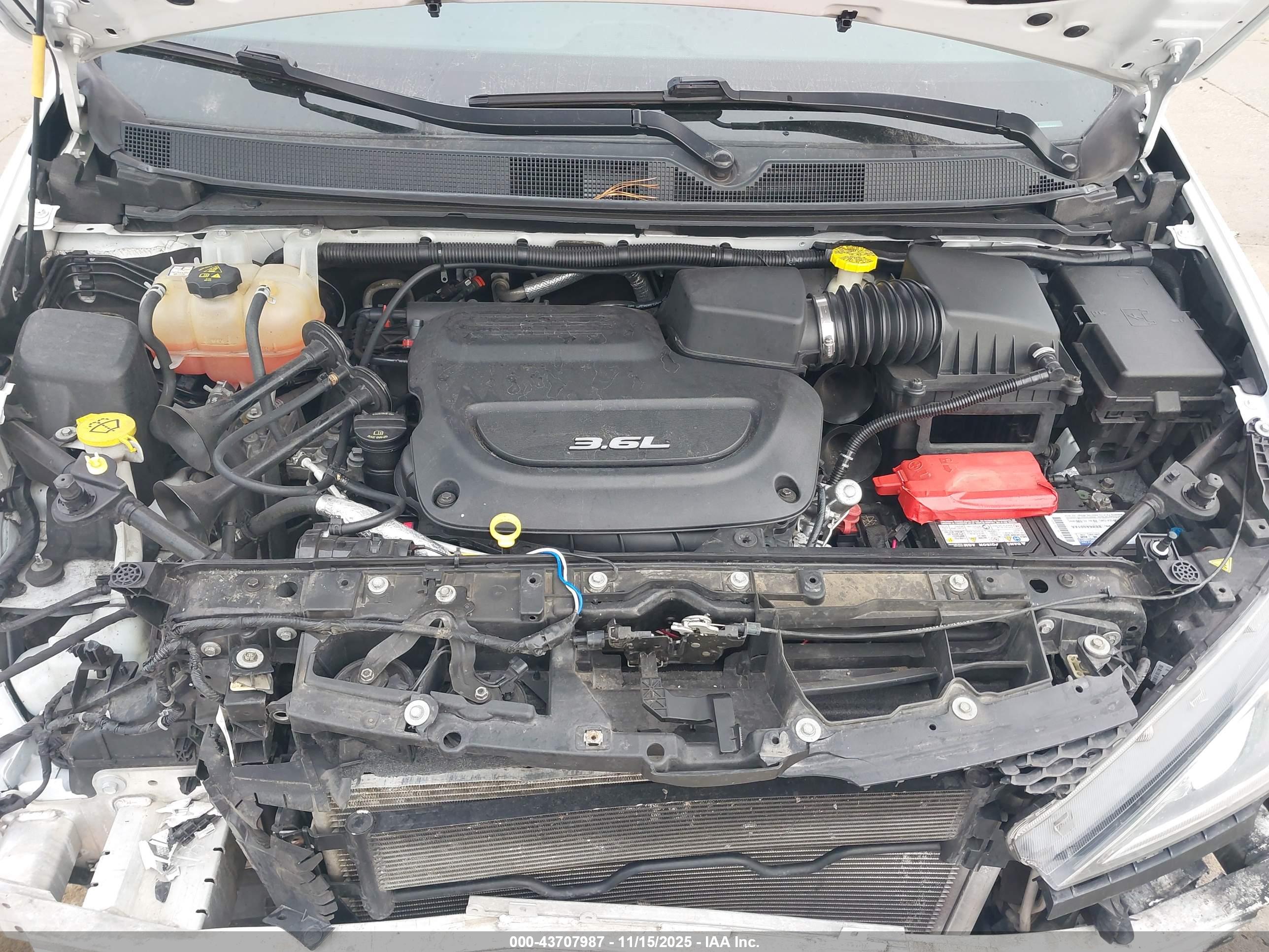 CHRYSLER PACIFICA image 10