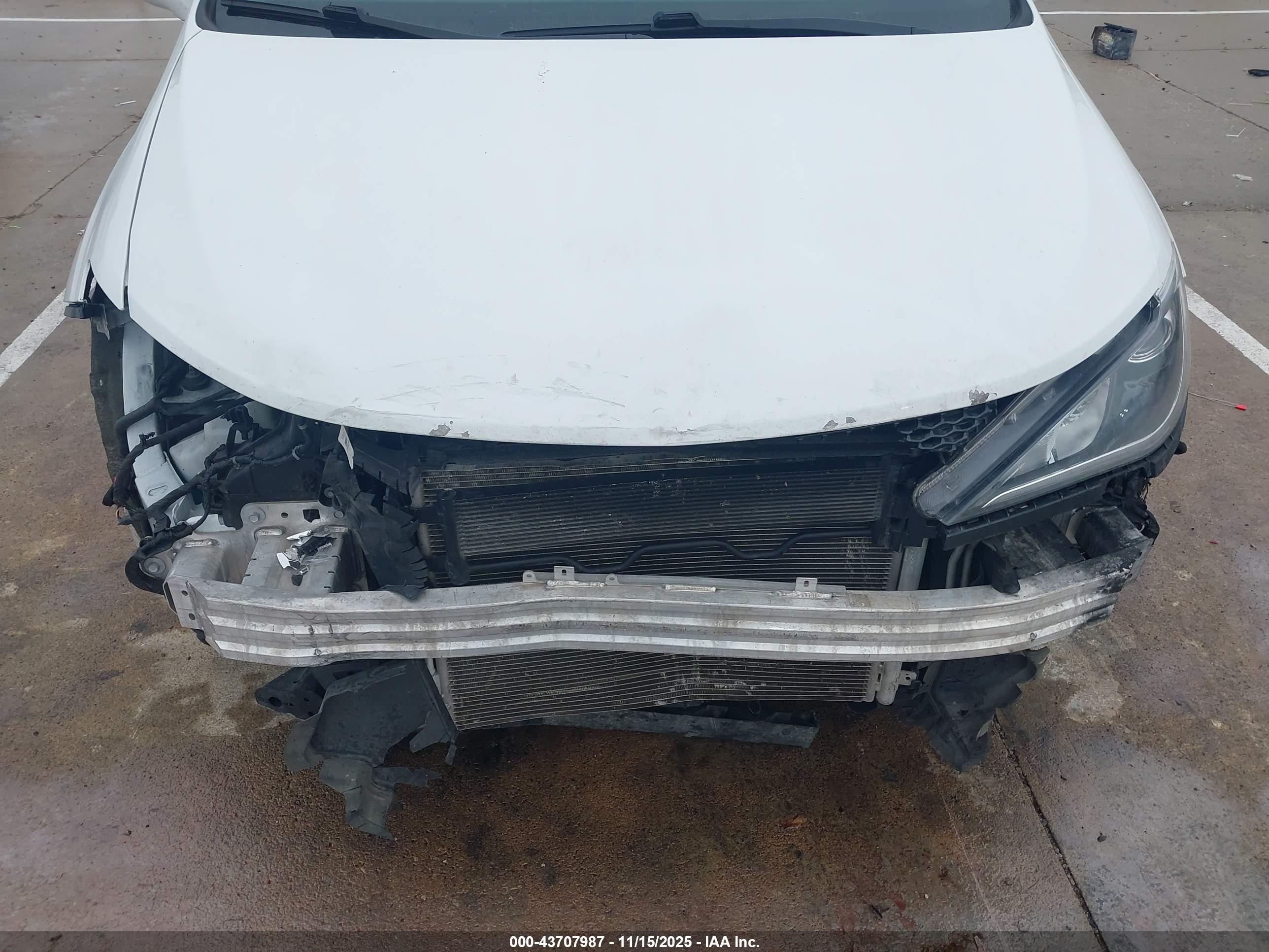 CHRYSLER PACIFICA image 6