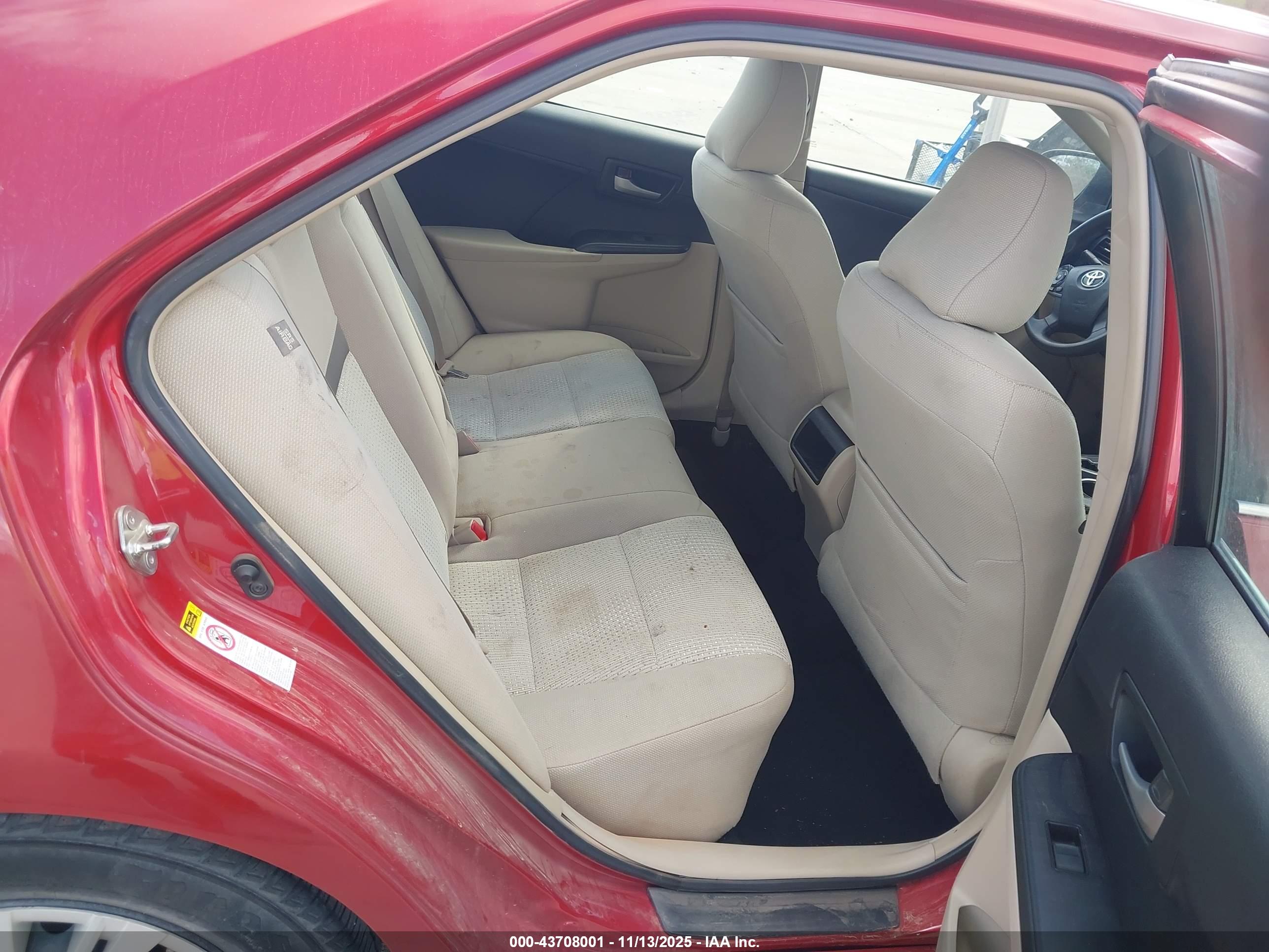 TOYOTA CAMRY image 8