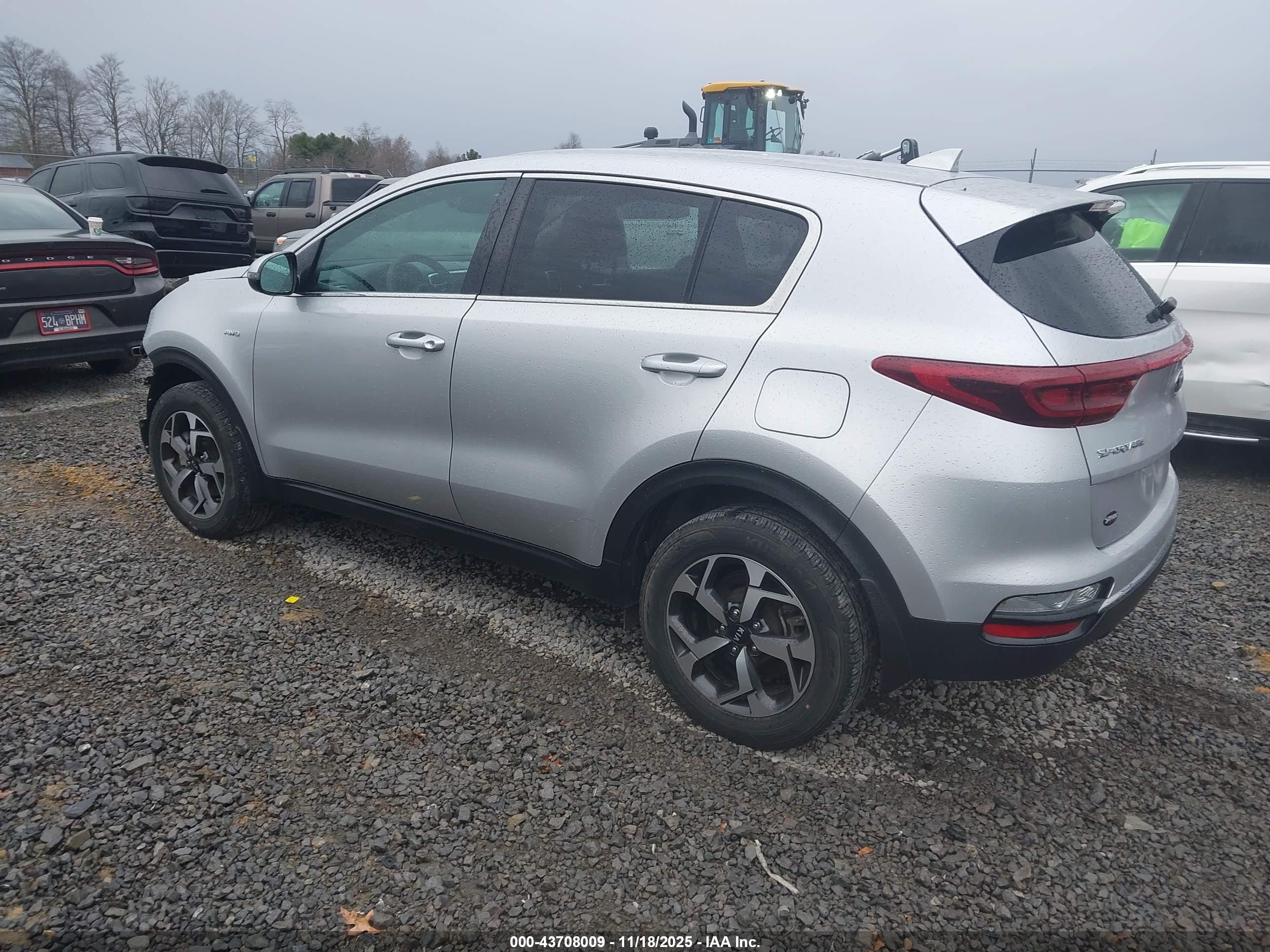 KIA SPORTAGE image 3