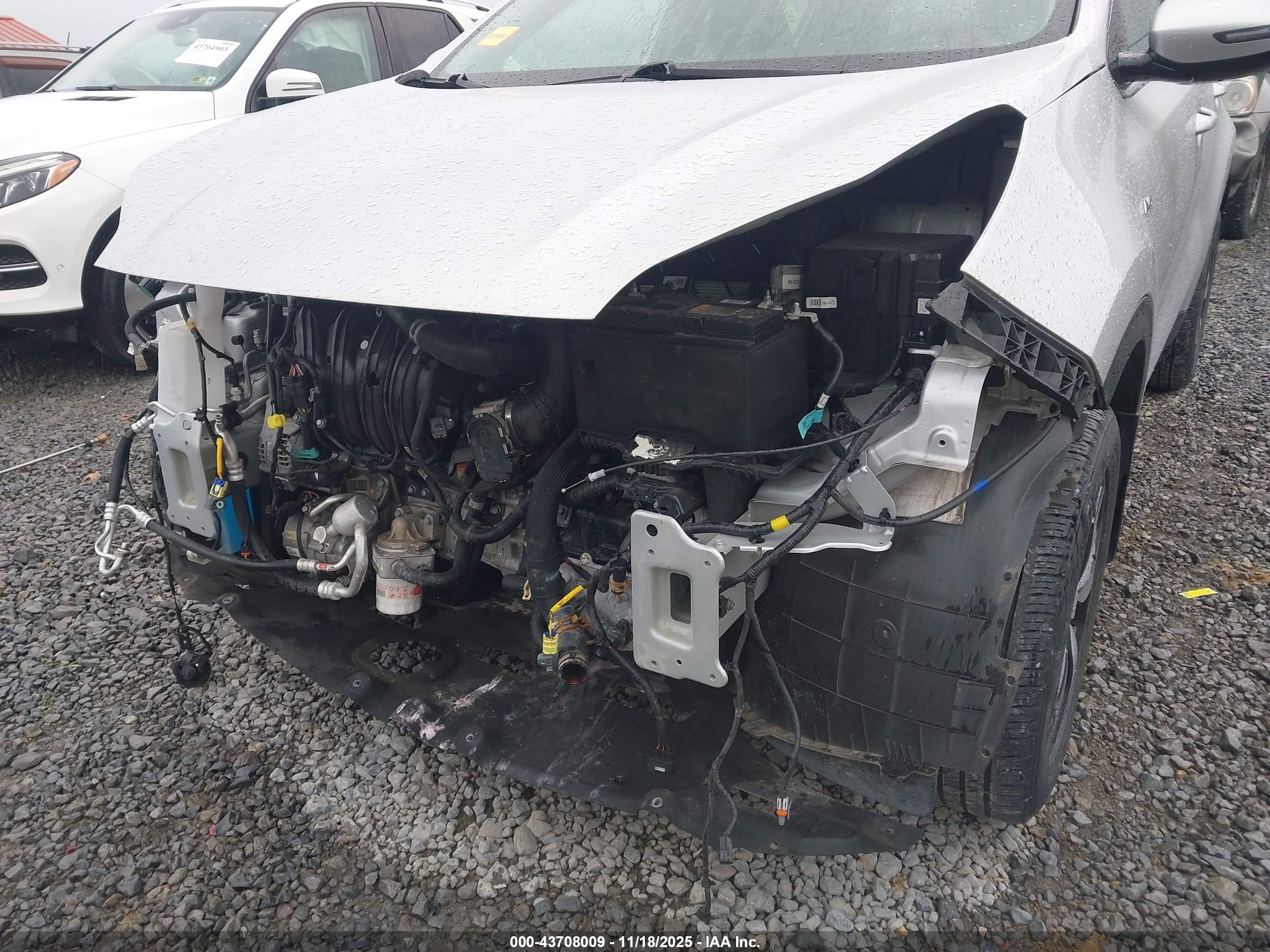 KIA SPORTAGE image 6
