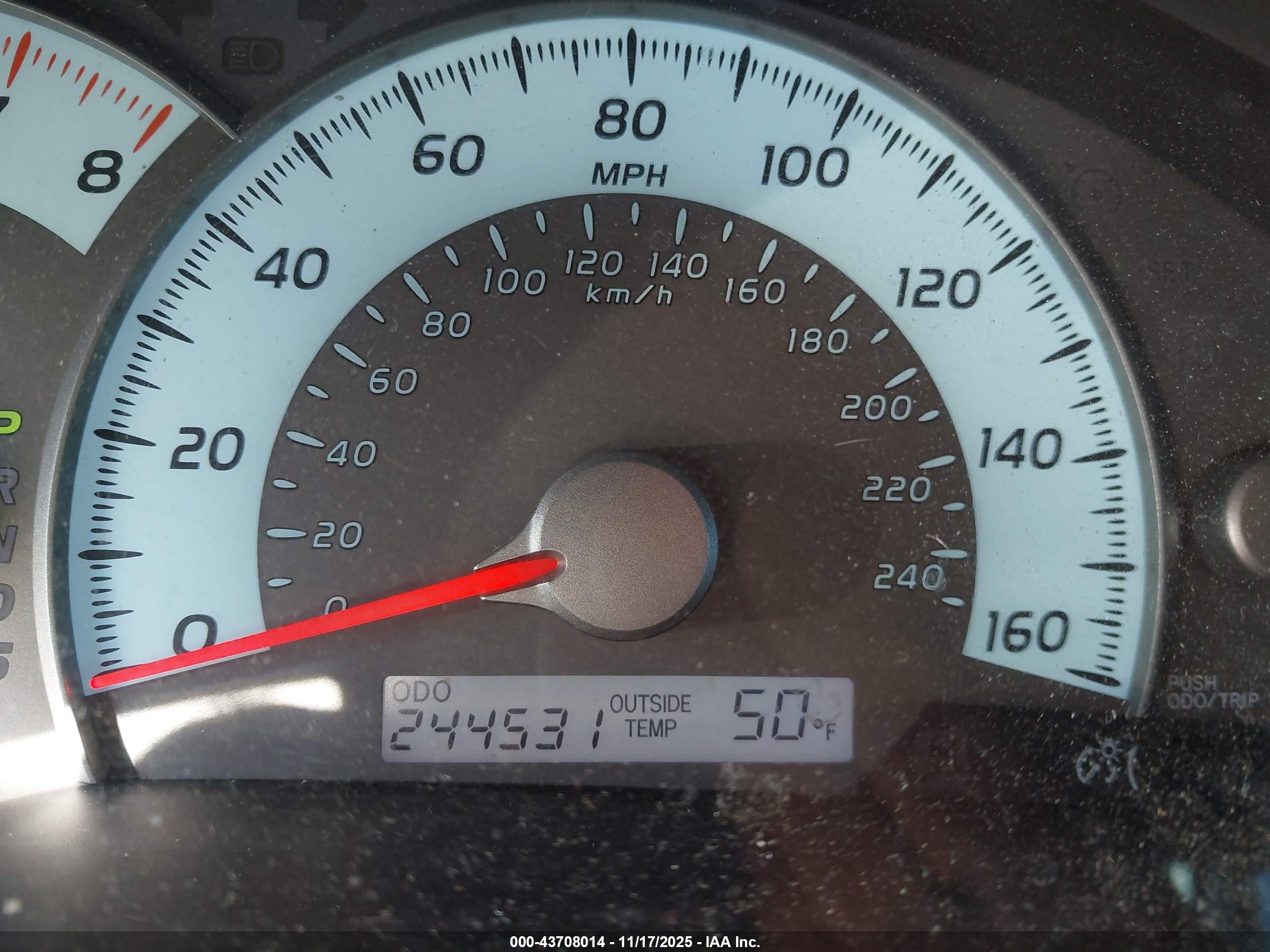 TOYOTA CAMRY image 7