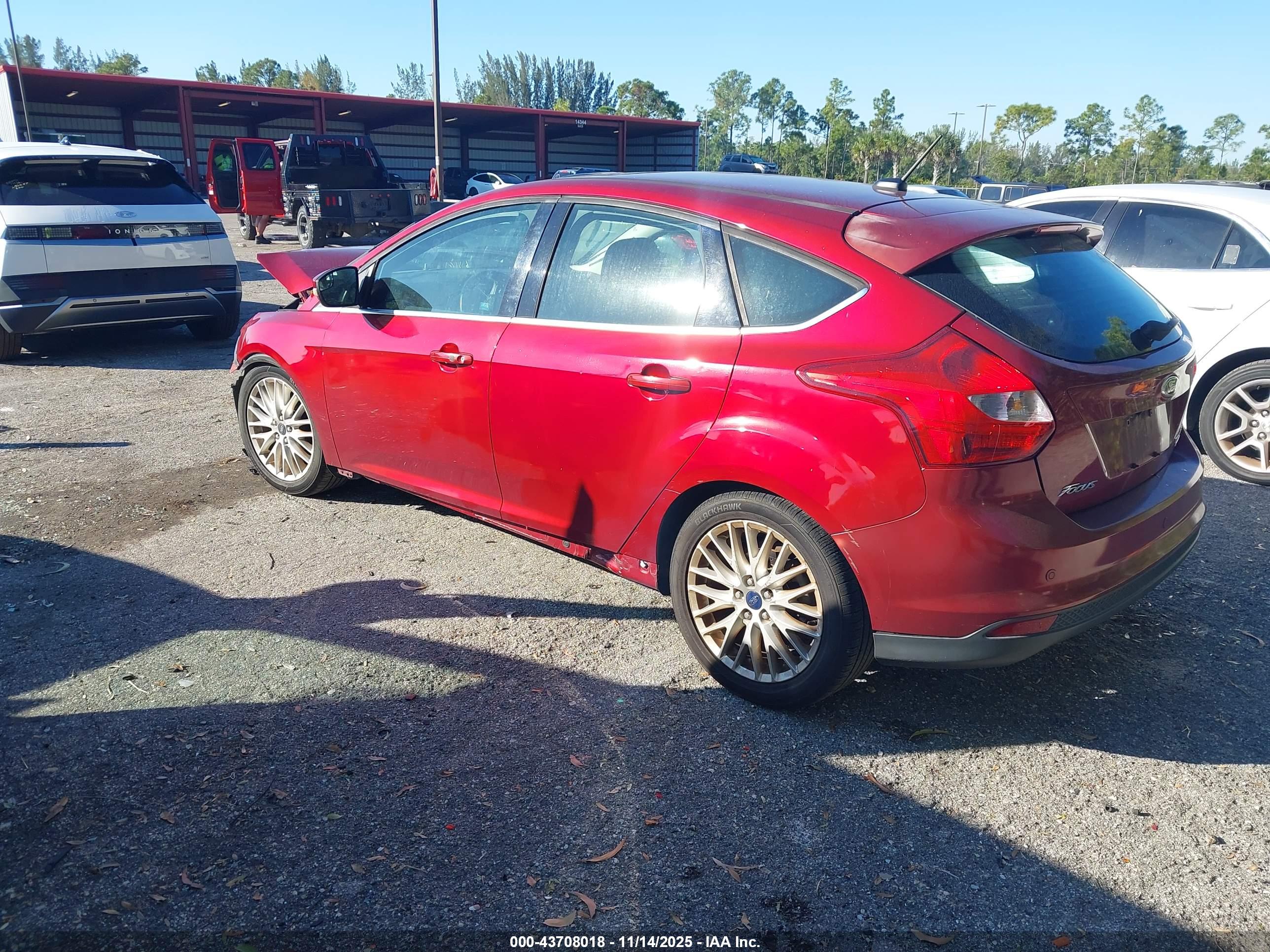 FORD FOCUS image 3
