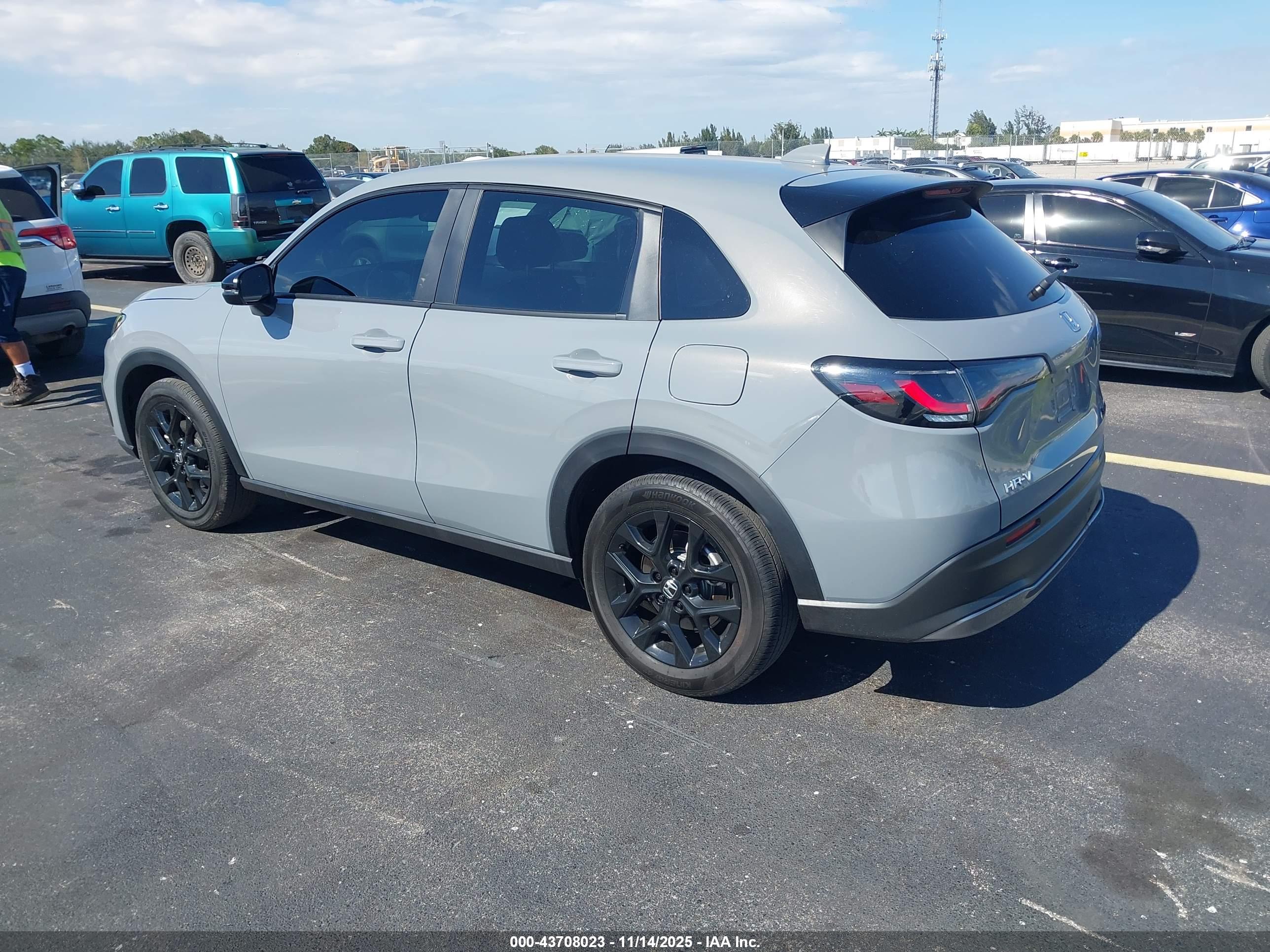 HONDA HR-V image 3