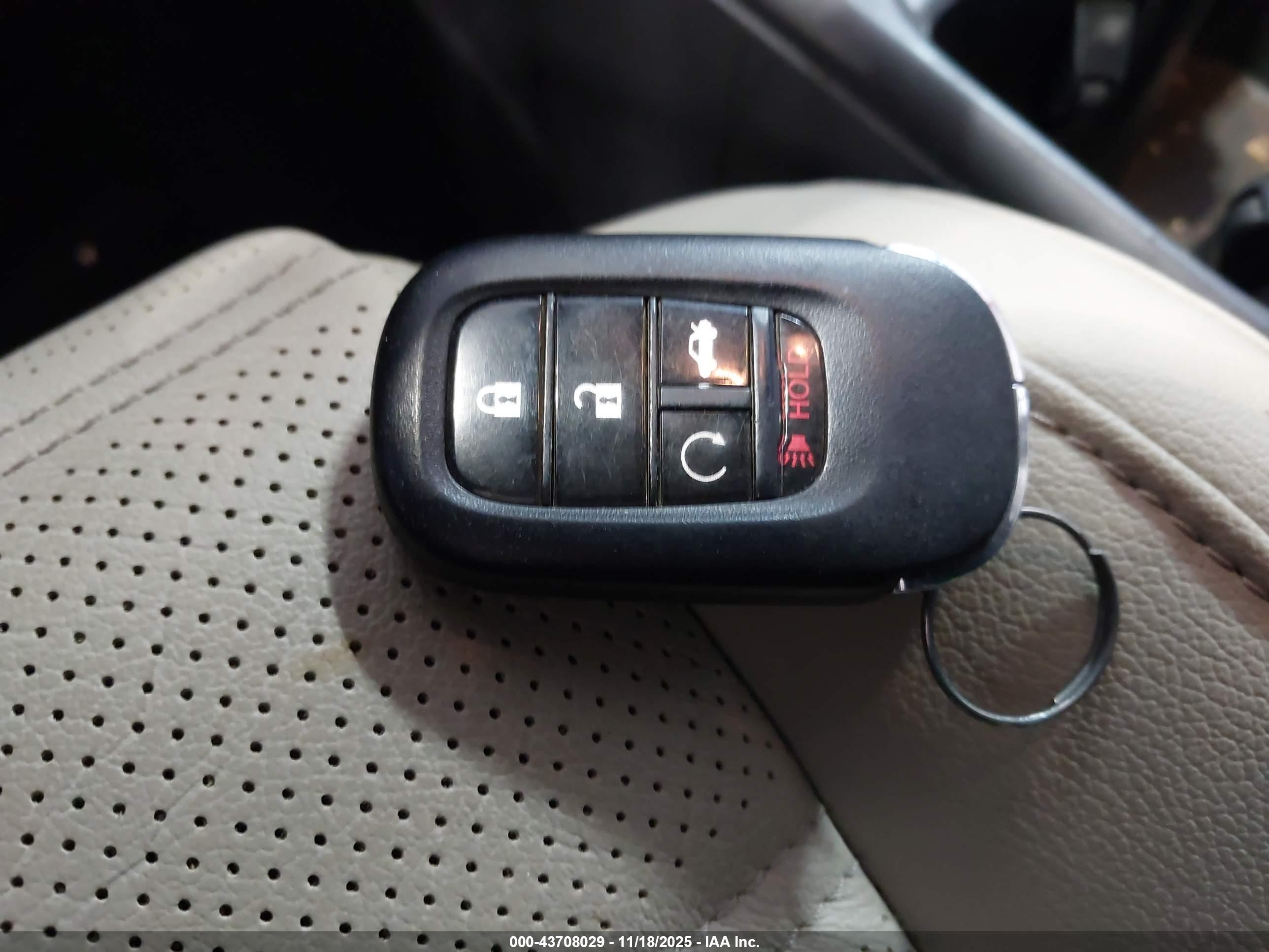 HONDA CR-V image 11