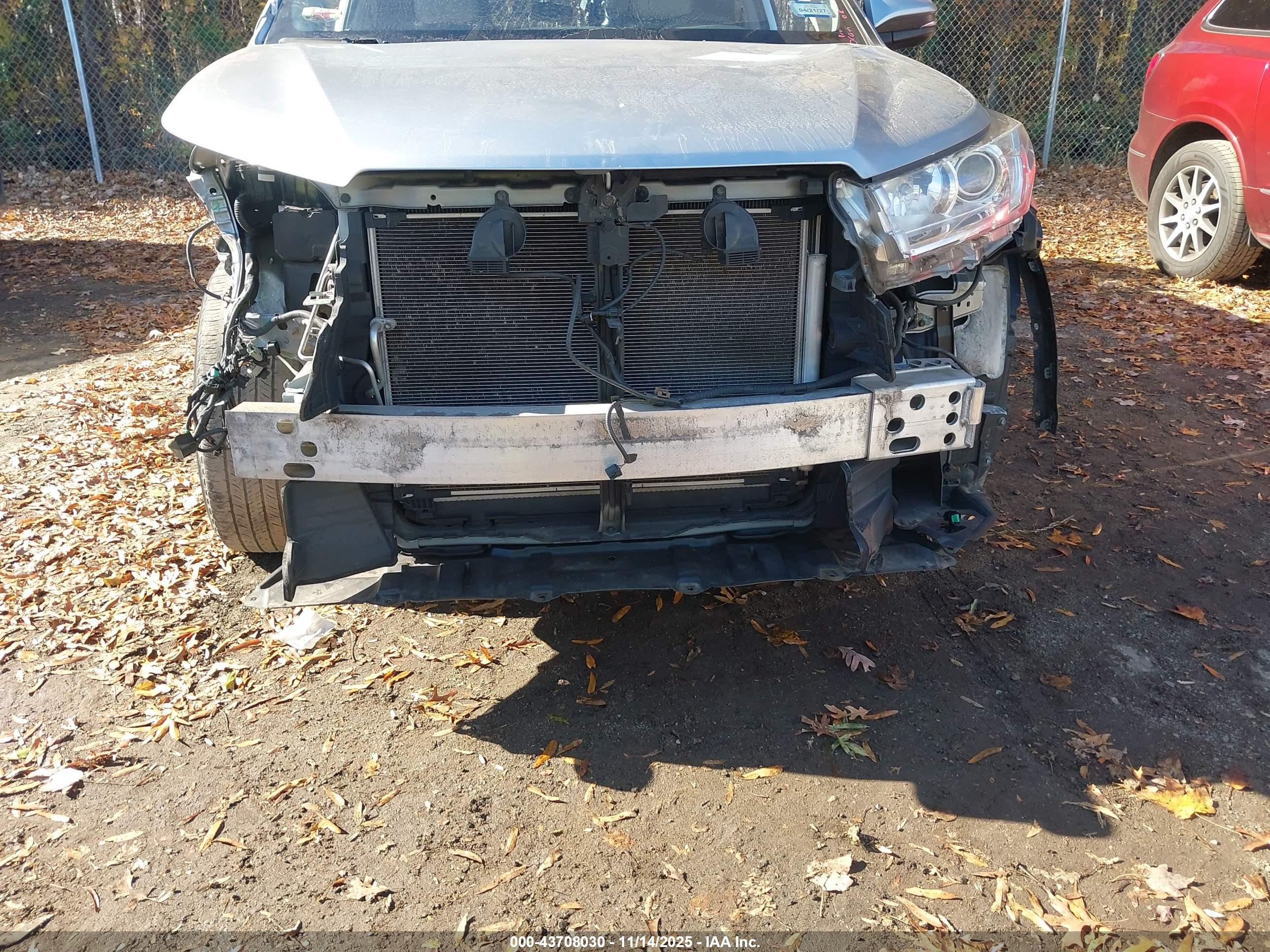 TOYOTA HIGHLANDER image 6