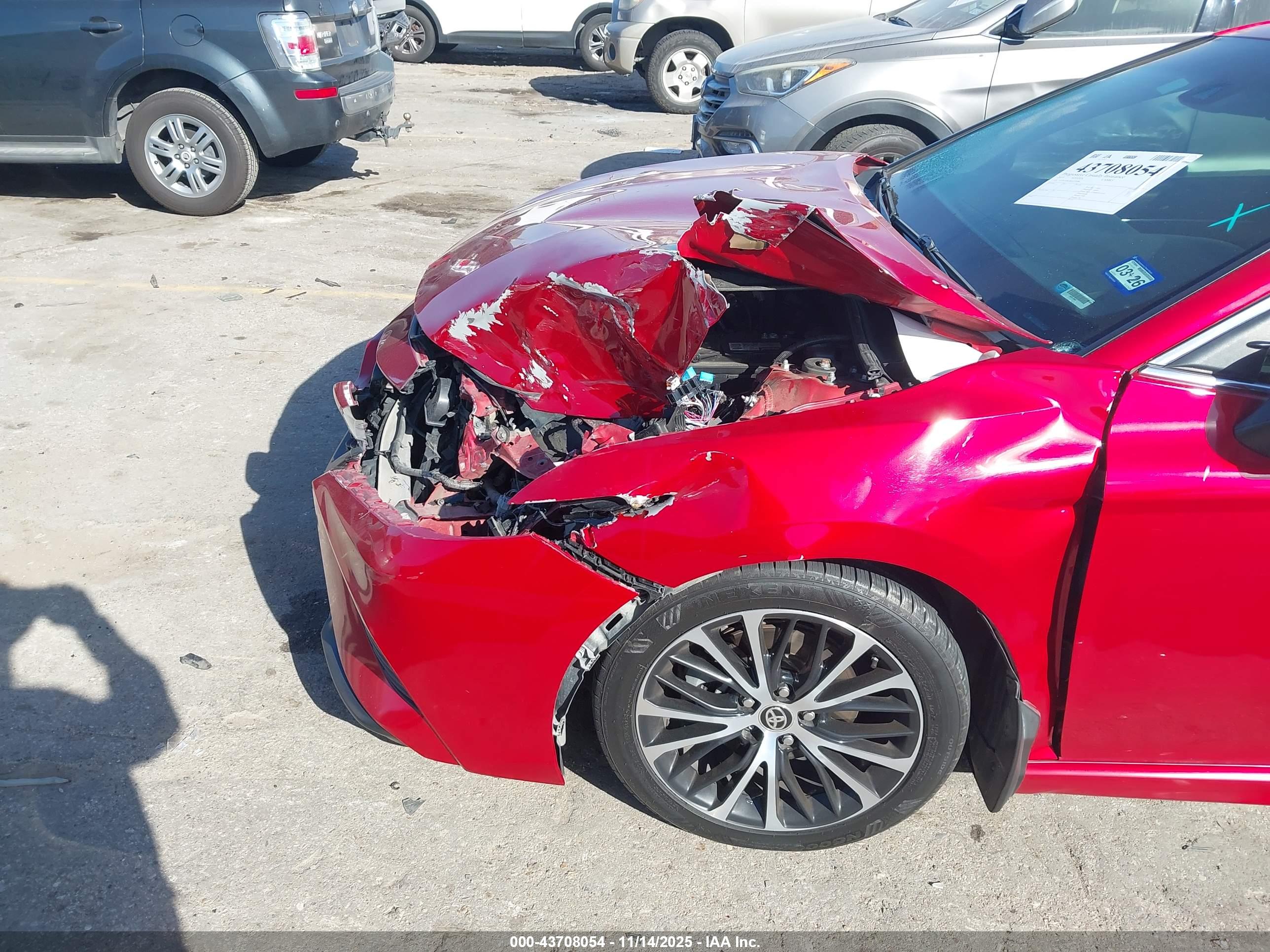 TOYOTA CAMRY image 6