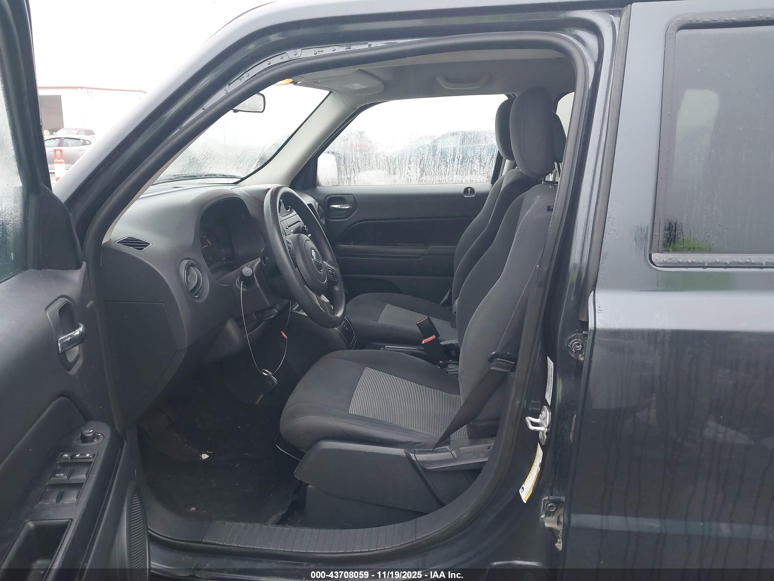 JEEP PATRIOT image 5