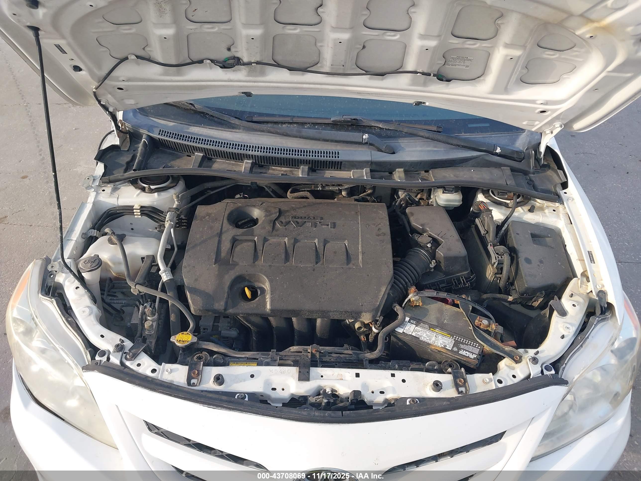 TOYOTA COROLLA image 10