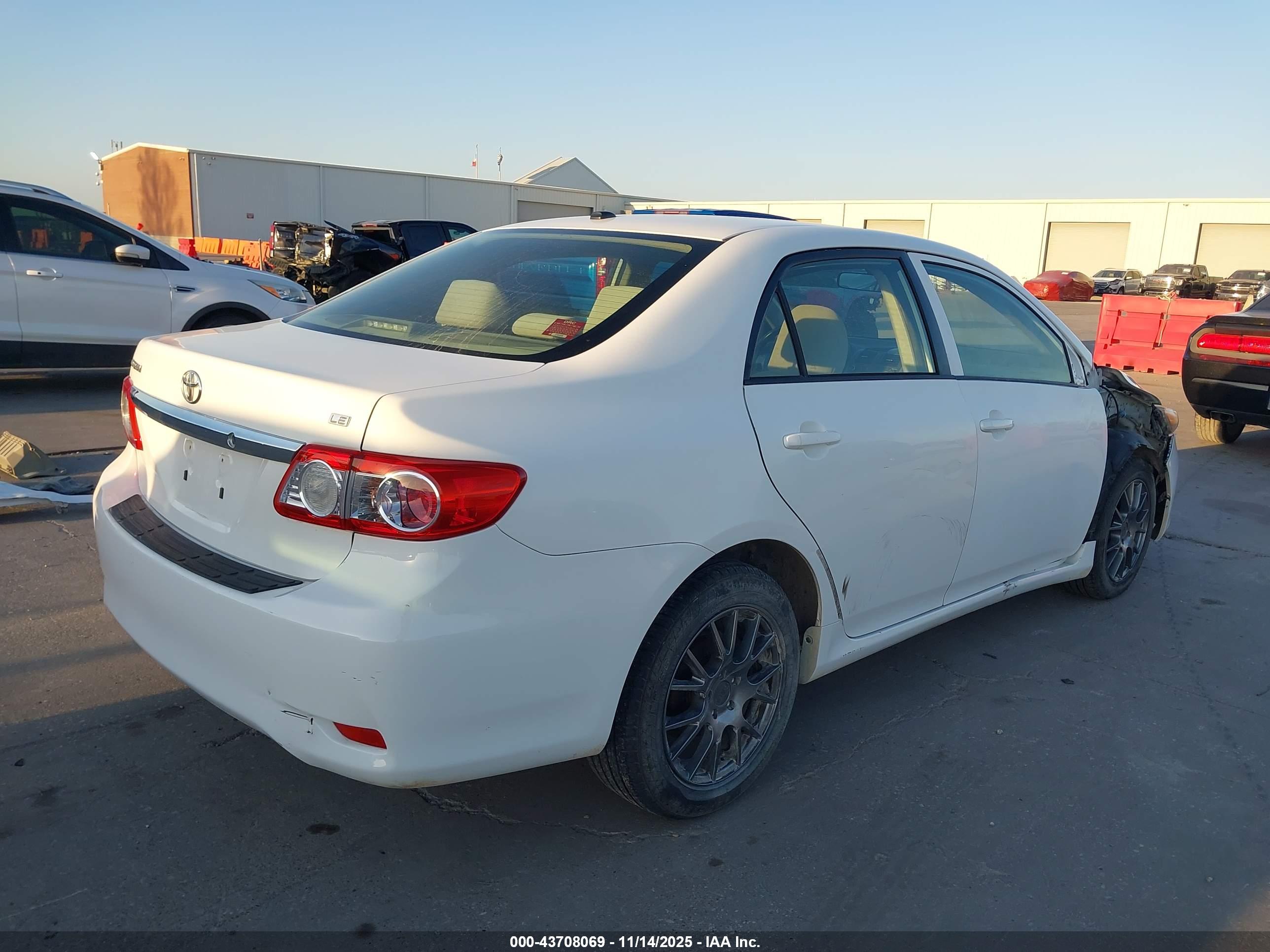 TOYOTA COROLLA image 4