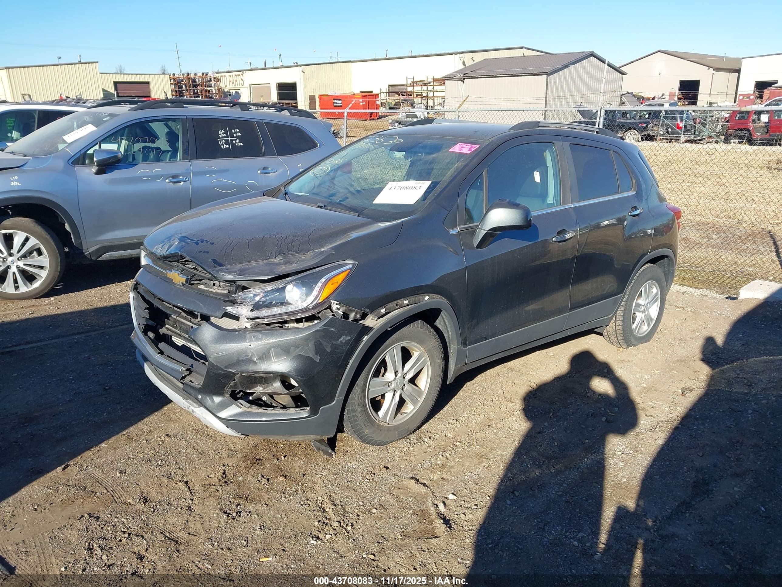 CHEVROLET TRAX image 2