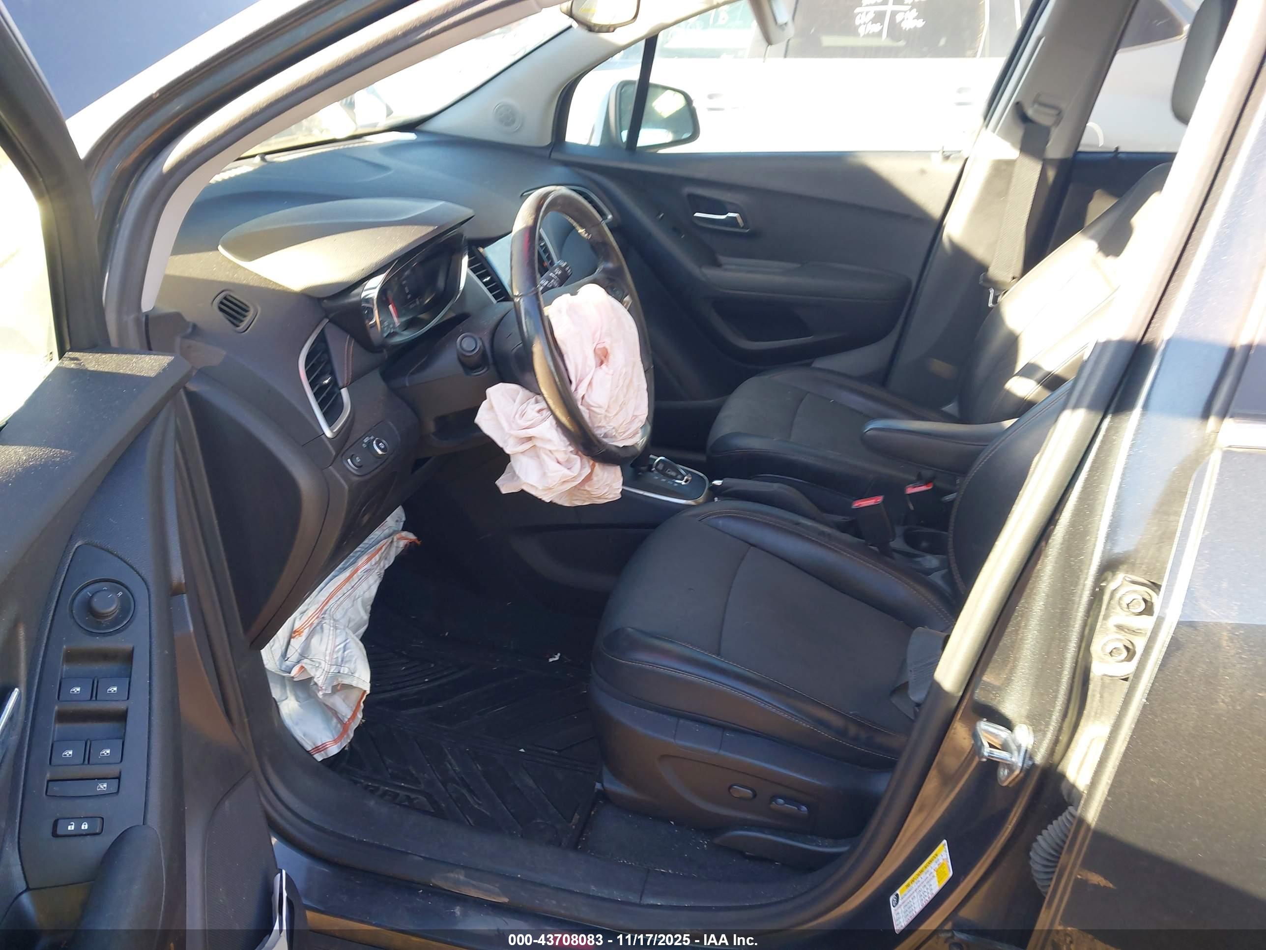 CHEVROLET TRAX image 5